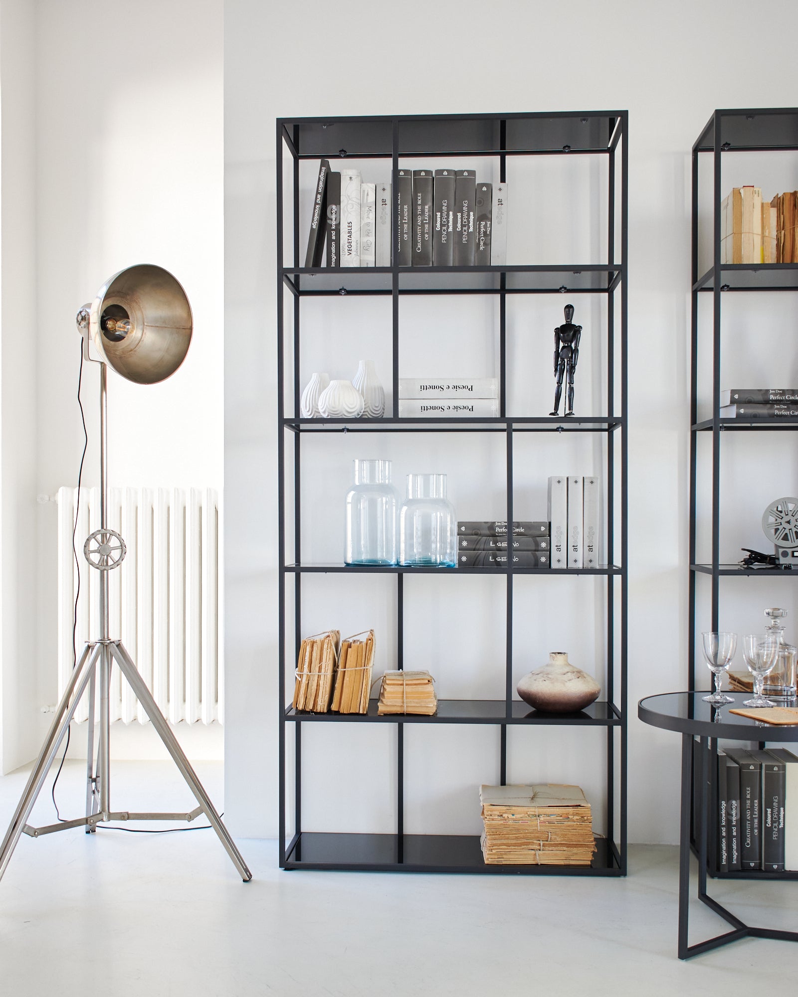 Gotham Großes 90 cm modernes Bücherregal aus Stahl und Glas – Orchidea Milano 1981