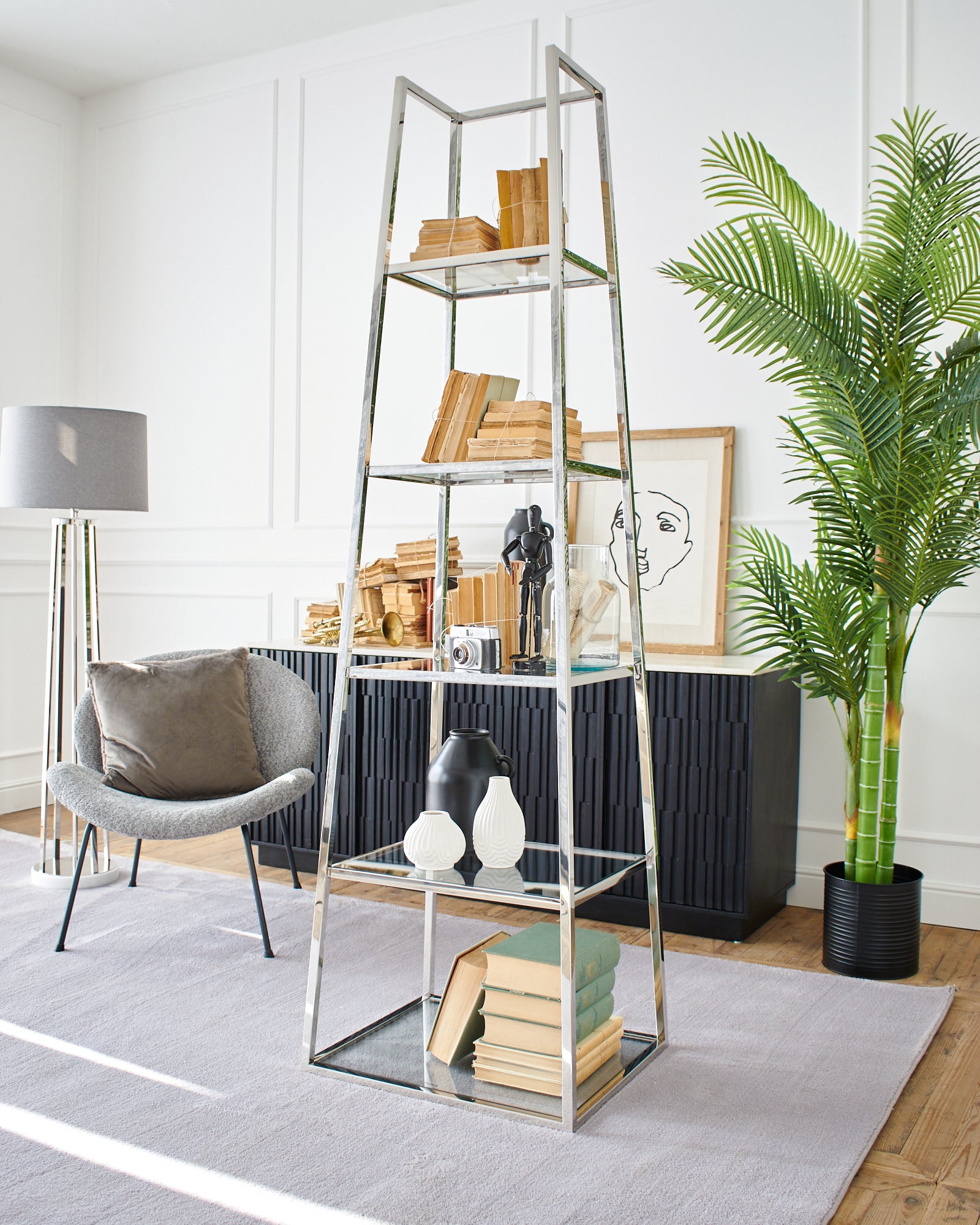 Libreria a piramide in acciaio e vetro Bryant Park 60 cm - OrchideaMilano1981