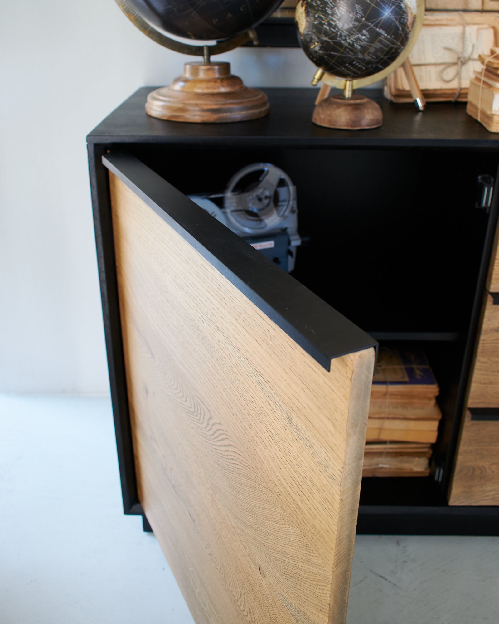Credenza in legno massello di rovere Oakwood 170 cm - OrchideaMilano1981