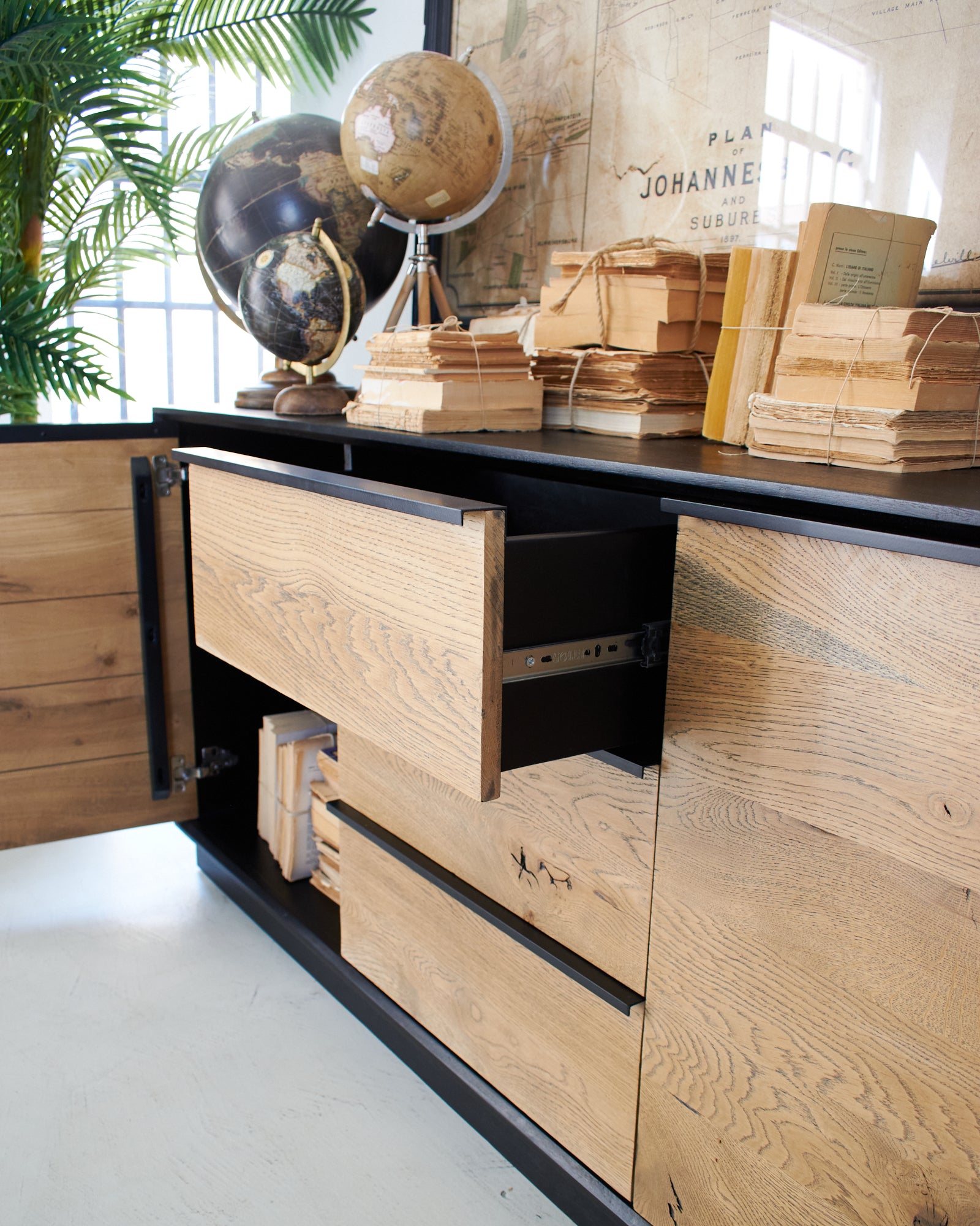 Credenza in legno massello di rovere Oakwood 170 cm - OrchideaMilano1981