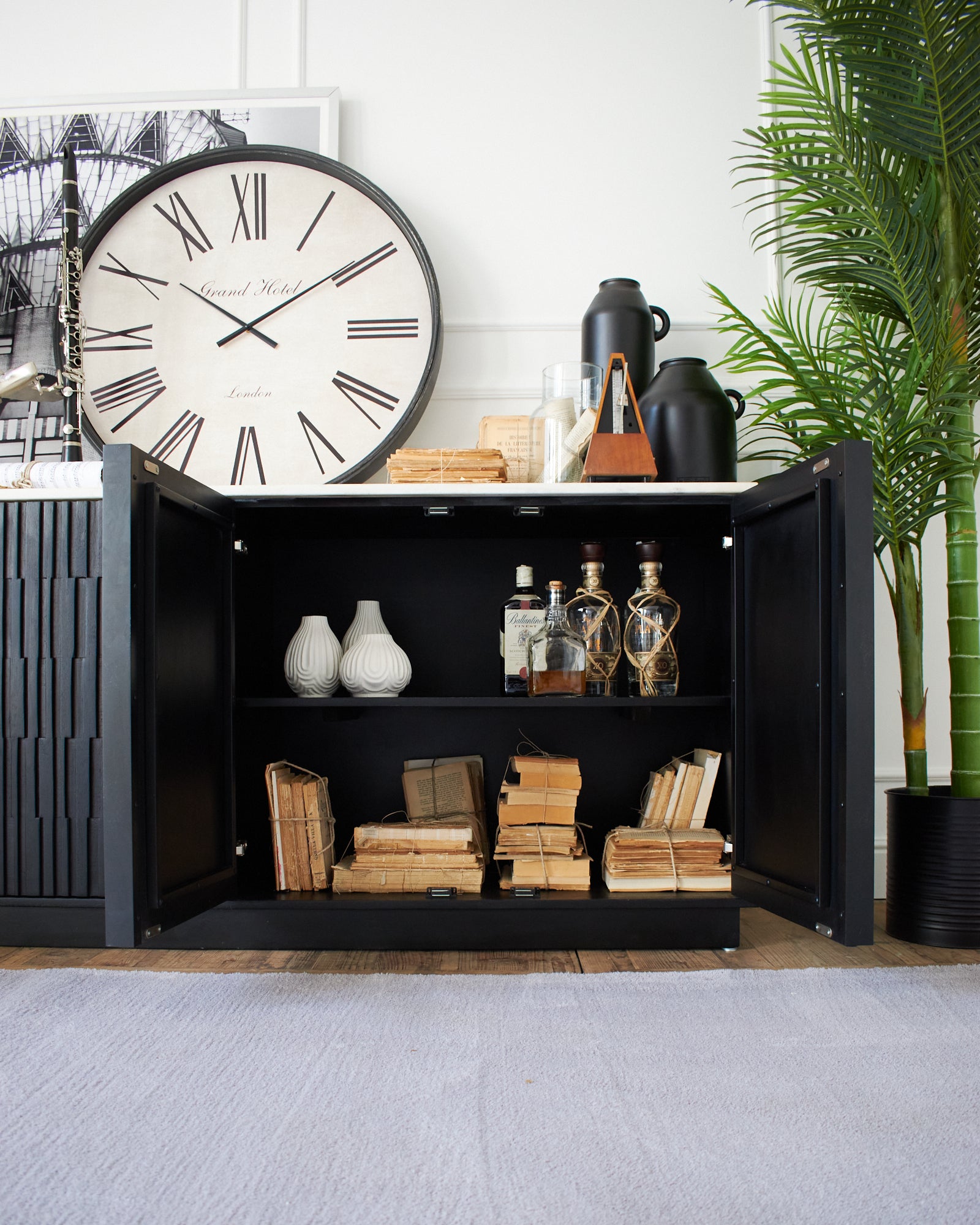 Credenza moderna in legno massello e marmo 5th Avenue 174 cm - OrchideaMilano1981