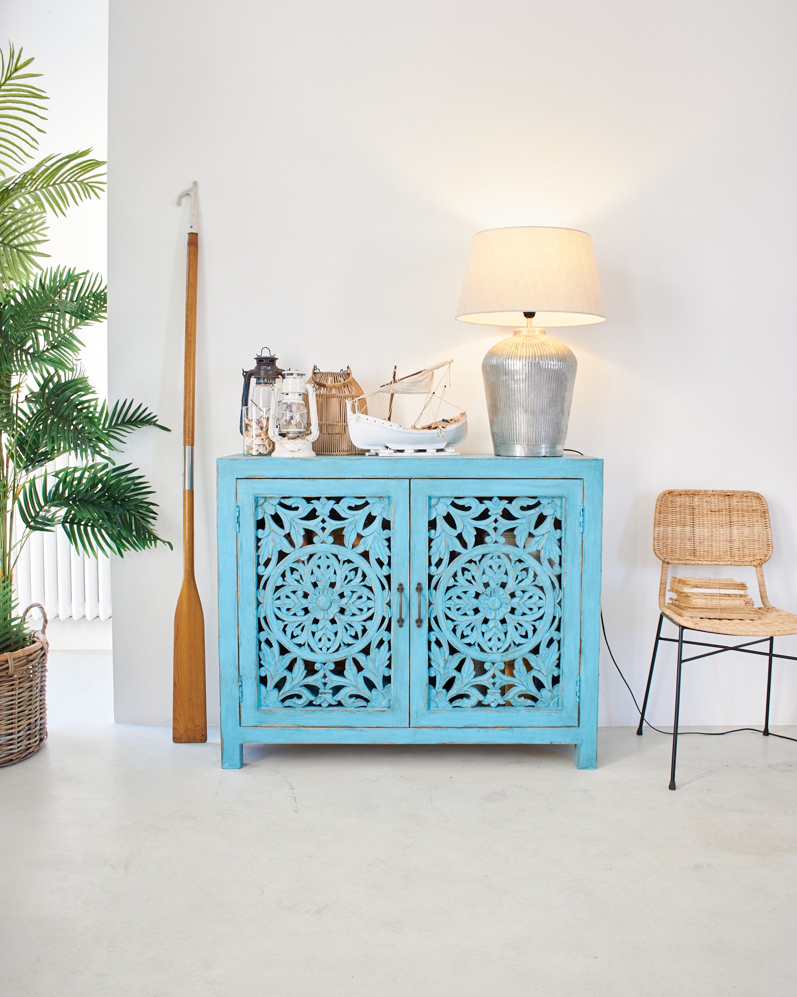 Credenza in legno di mango massello intagliato Madras 110 cm - OrchideaMilano1981