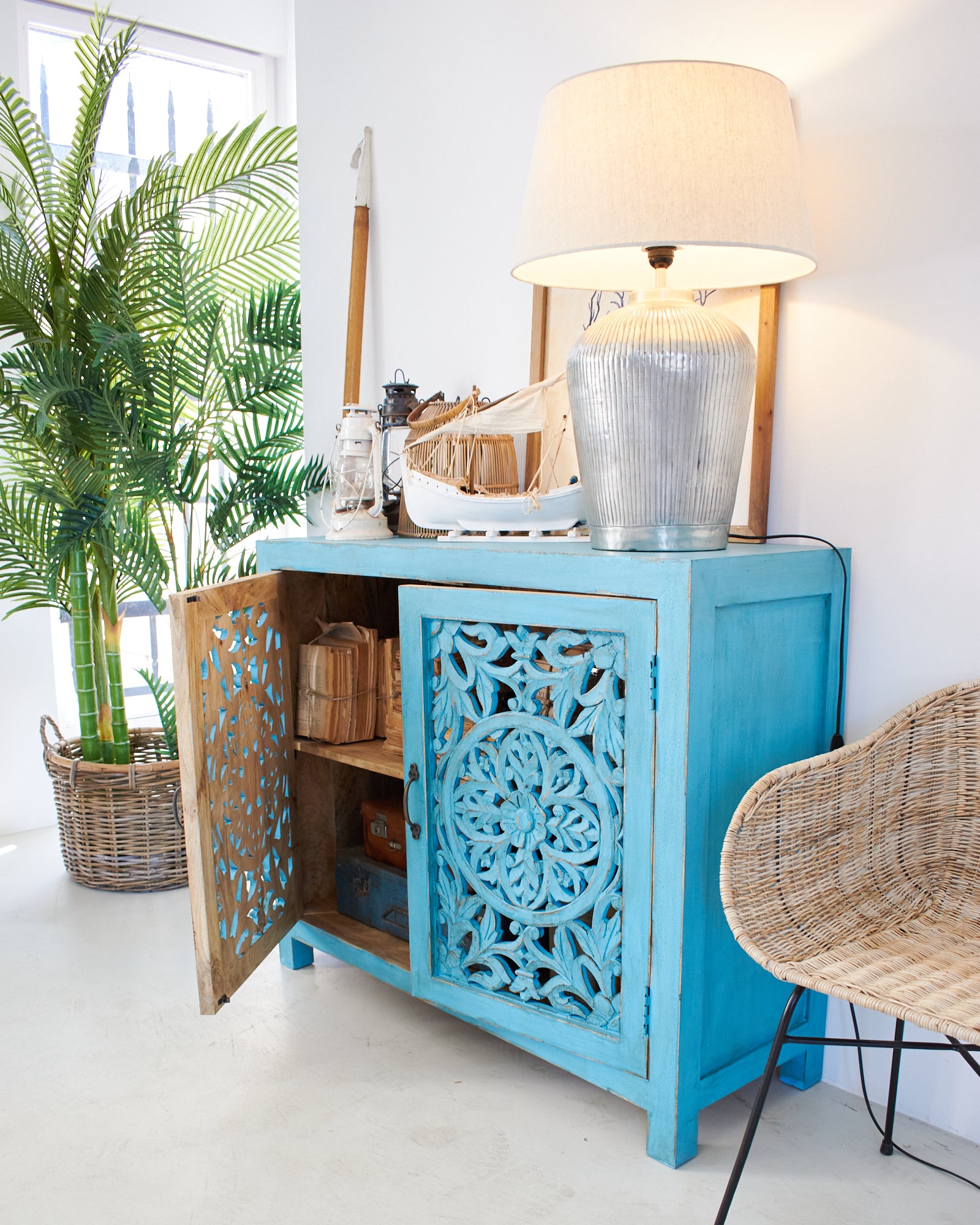 Credenza in legno di mango massello intagliato Madras 110 cm - OrchideaMilano1981