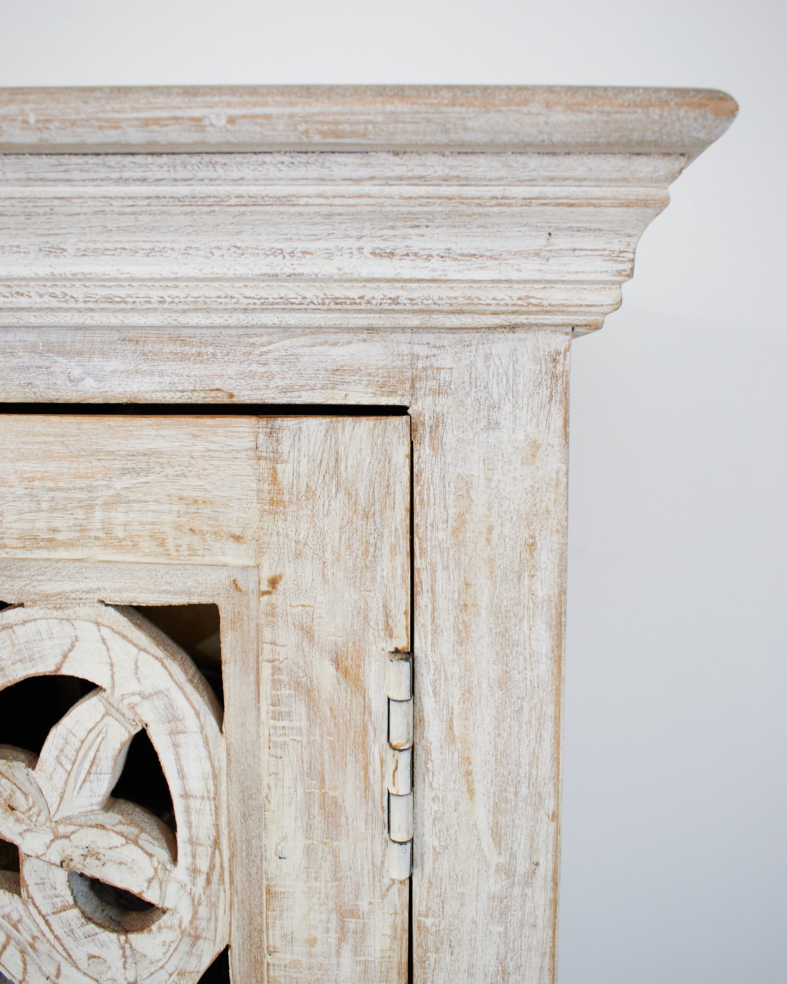 Armadio in legno di mango massello intagliato Jodhpur 95 cm - OrchideaMilano1981