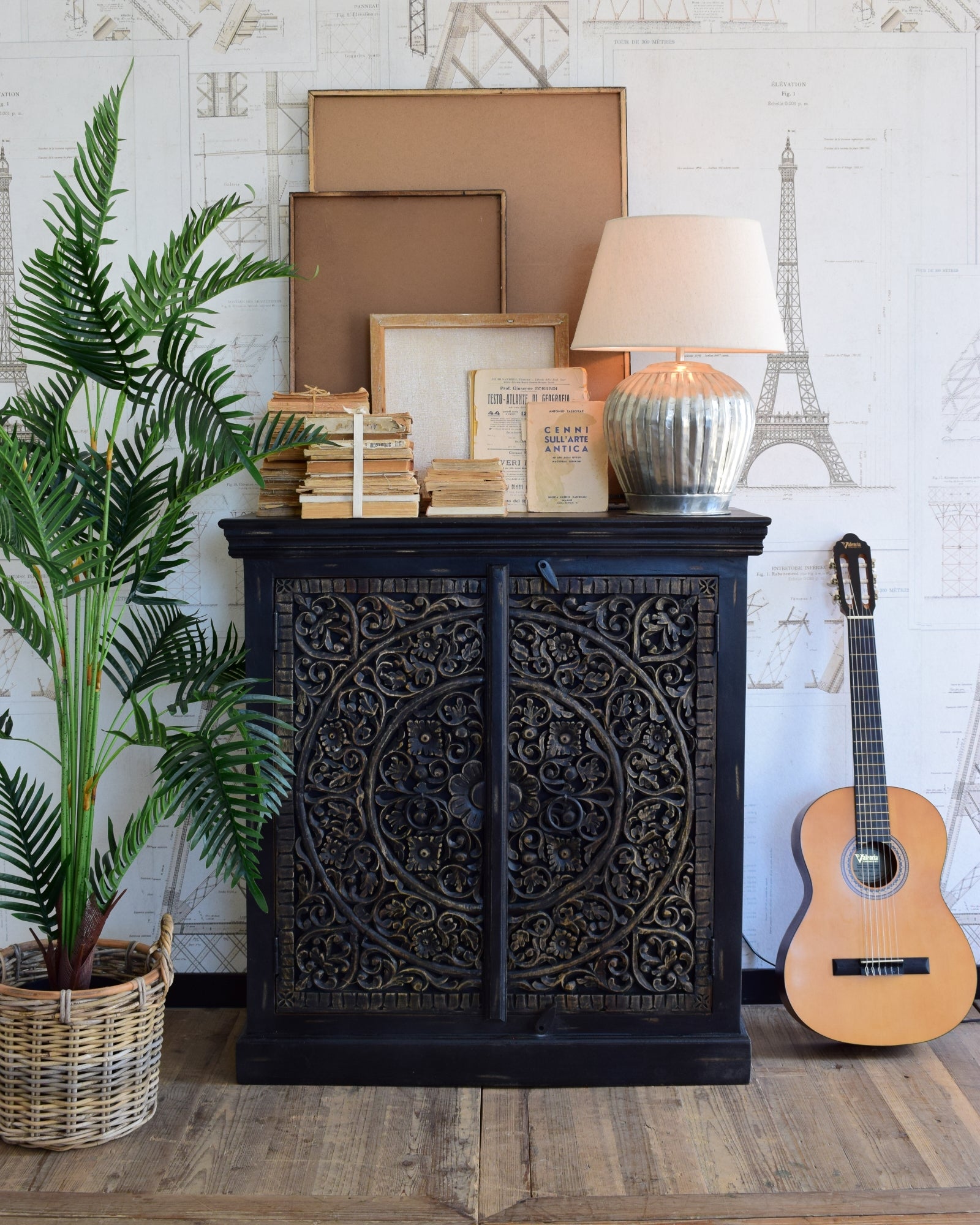 Credenza in legno massello intagliato Black Mood 97 cm - OrchideaMilano1981