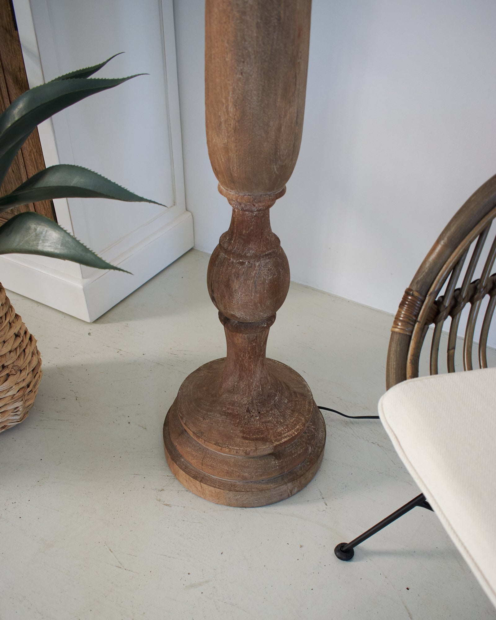 Lampada da terra in legno Toledo - OrchideaMilano1981