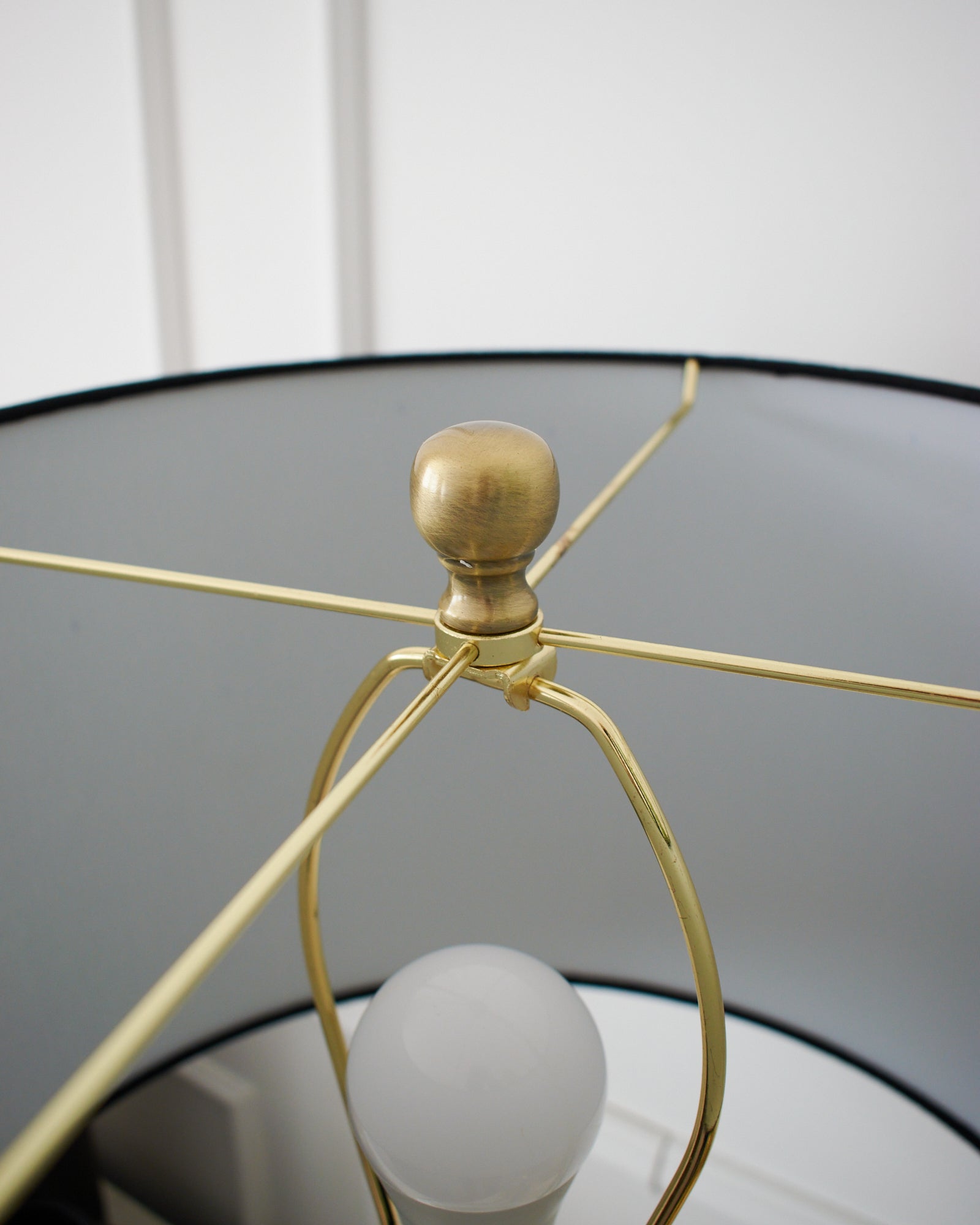 Lampada da tavolo in metallo e vetro Pigalle - OrchideaMilano1981