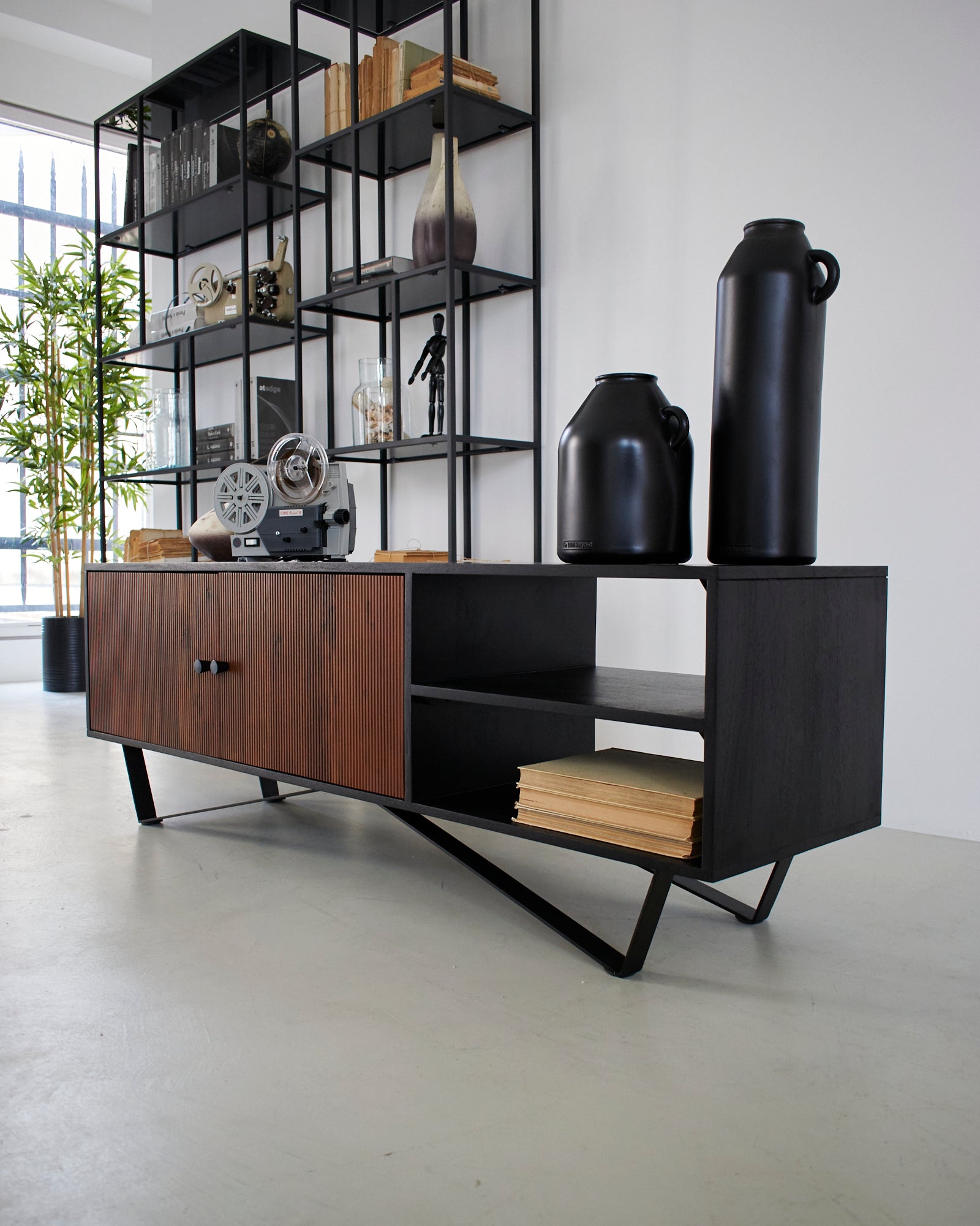 Mobile porta TV in legno e ferro Impronte 150 cm - OrchideaMilano1981