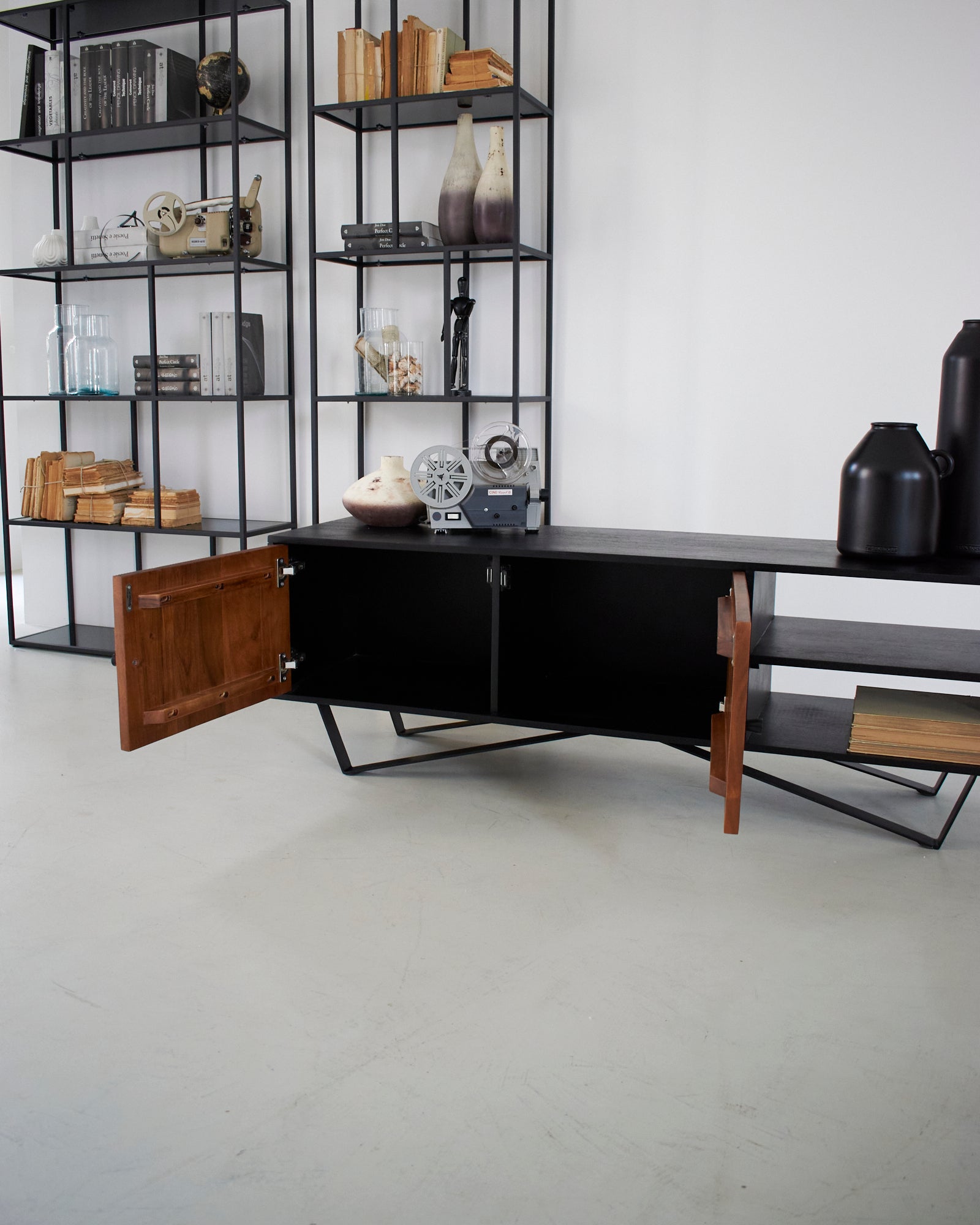 Mobile porta TV in legno e ferro Impronte 150 cm - OrchideaMilano1981