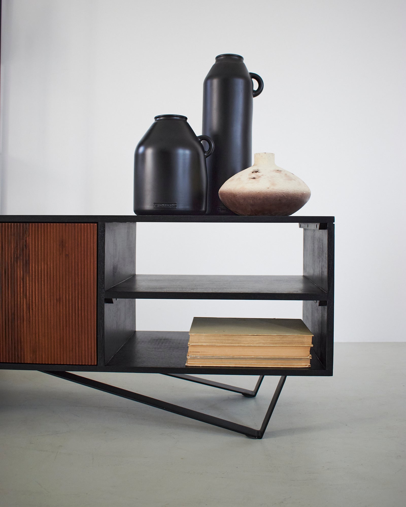 Mobile porta TV in legno e ferro Impronte 150 cm - OrchideaMilano1981