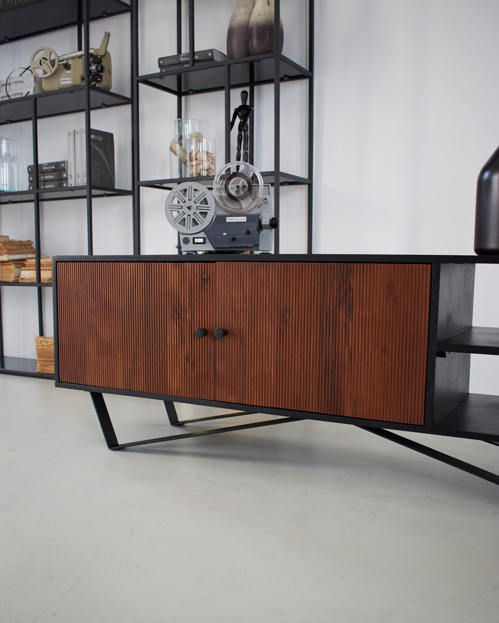 Mobile porta TV in legno e ferro Impronte 150 cm - OrchideaMilano1981