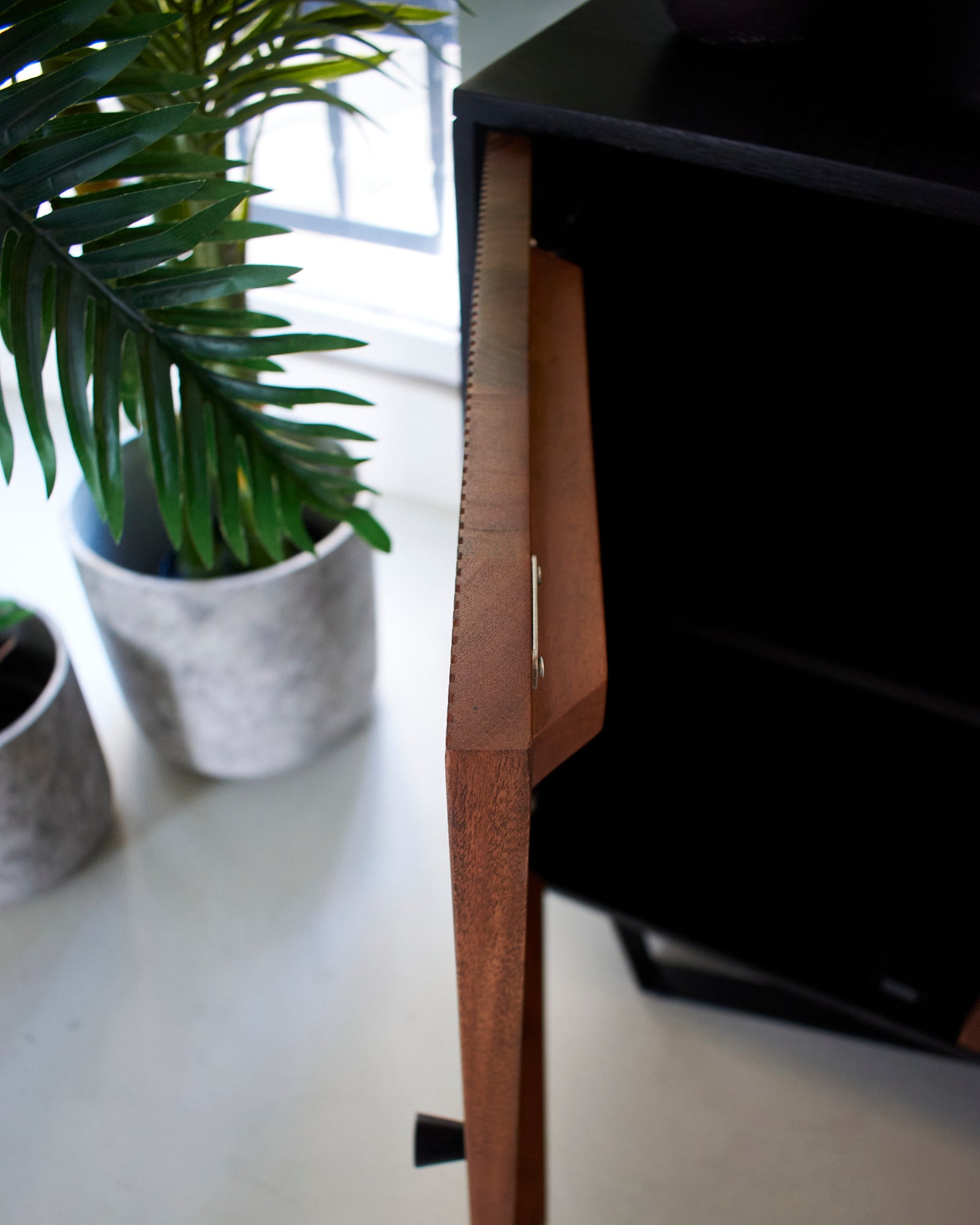 Credenza in legno massello e ferro Impronte 170 cm - OrchideaMilano1981