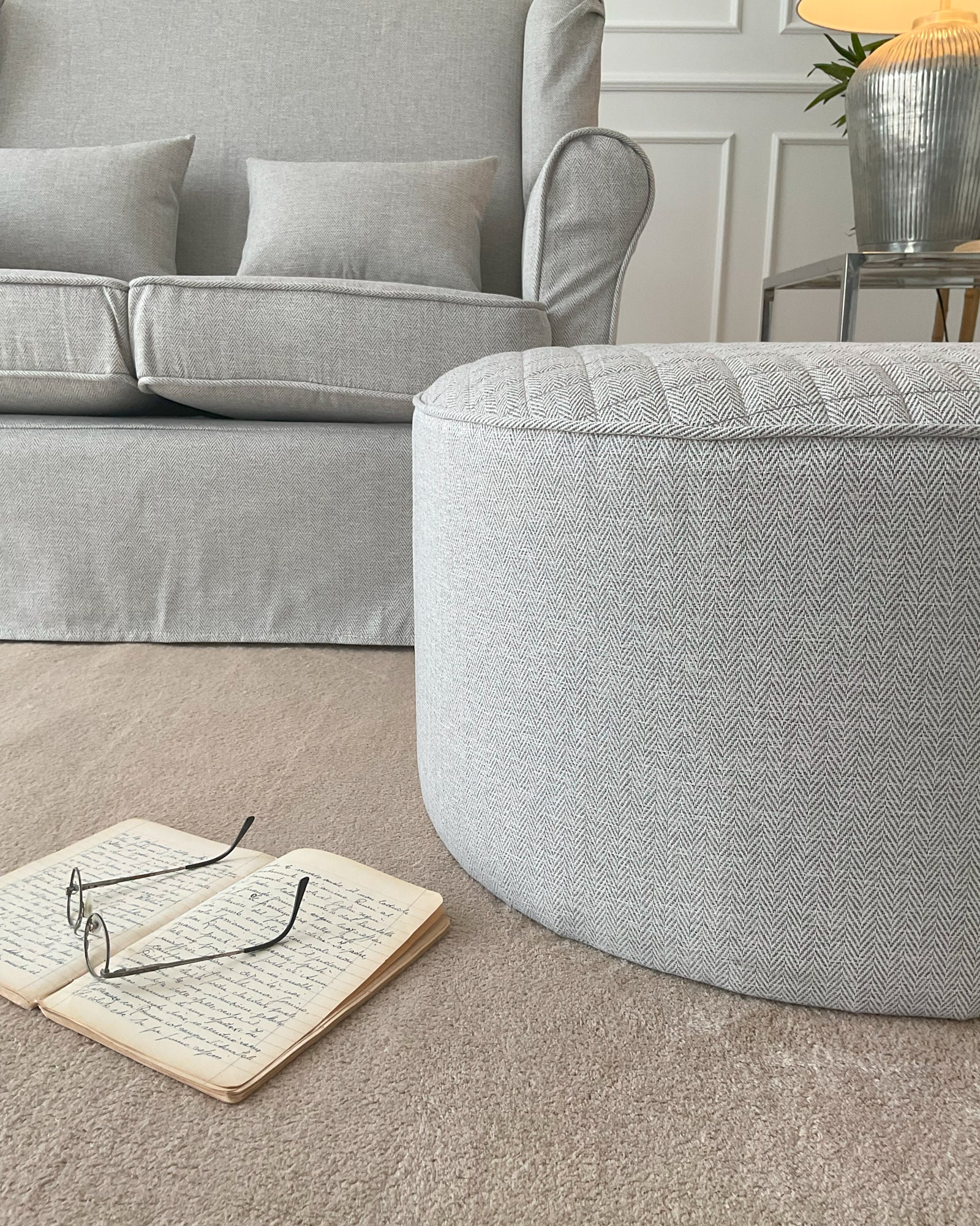 Pouf in tessuto capitonnè White and Beige - OrchideaMilano1981