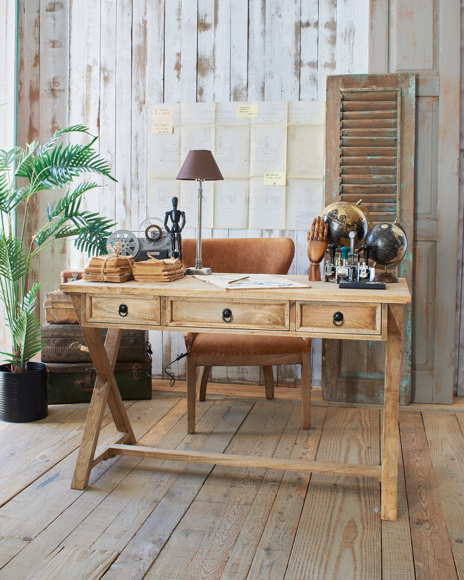 Scrittoio in legno massello East Colonial 122 cm - OrchideaMilano1981