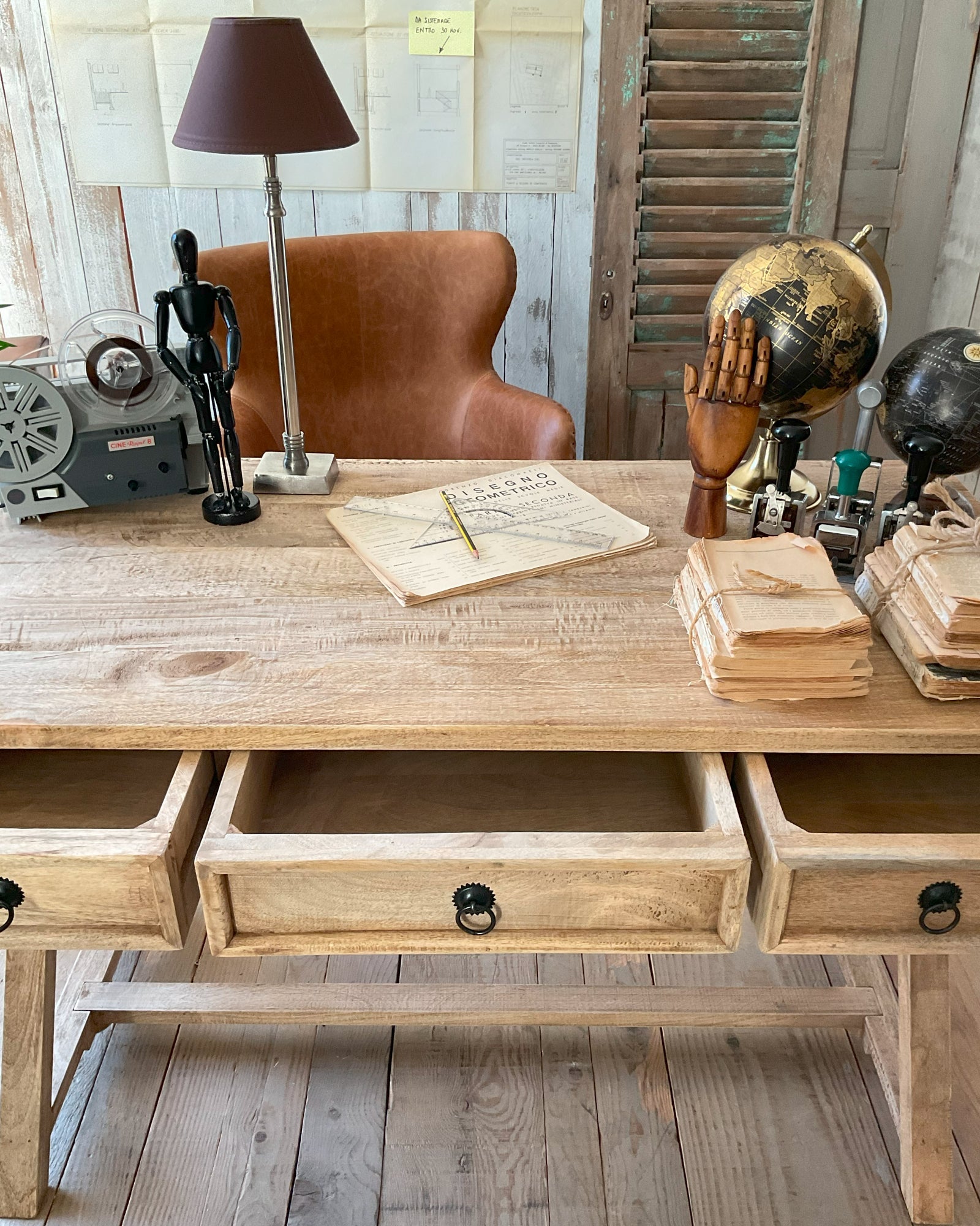 Scrittoio in legno massello East Colonial 122 cm - OrchideaMilano1981