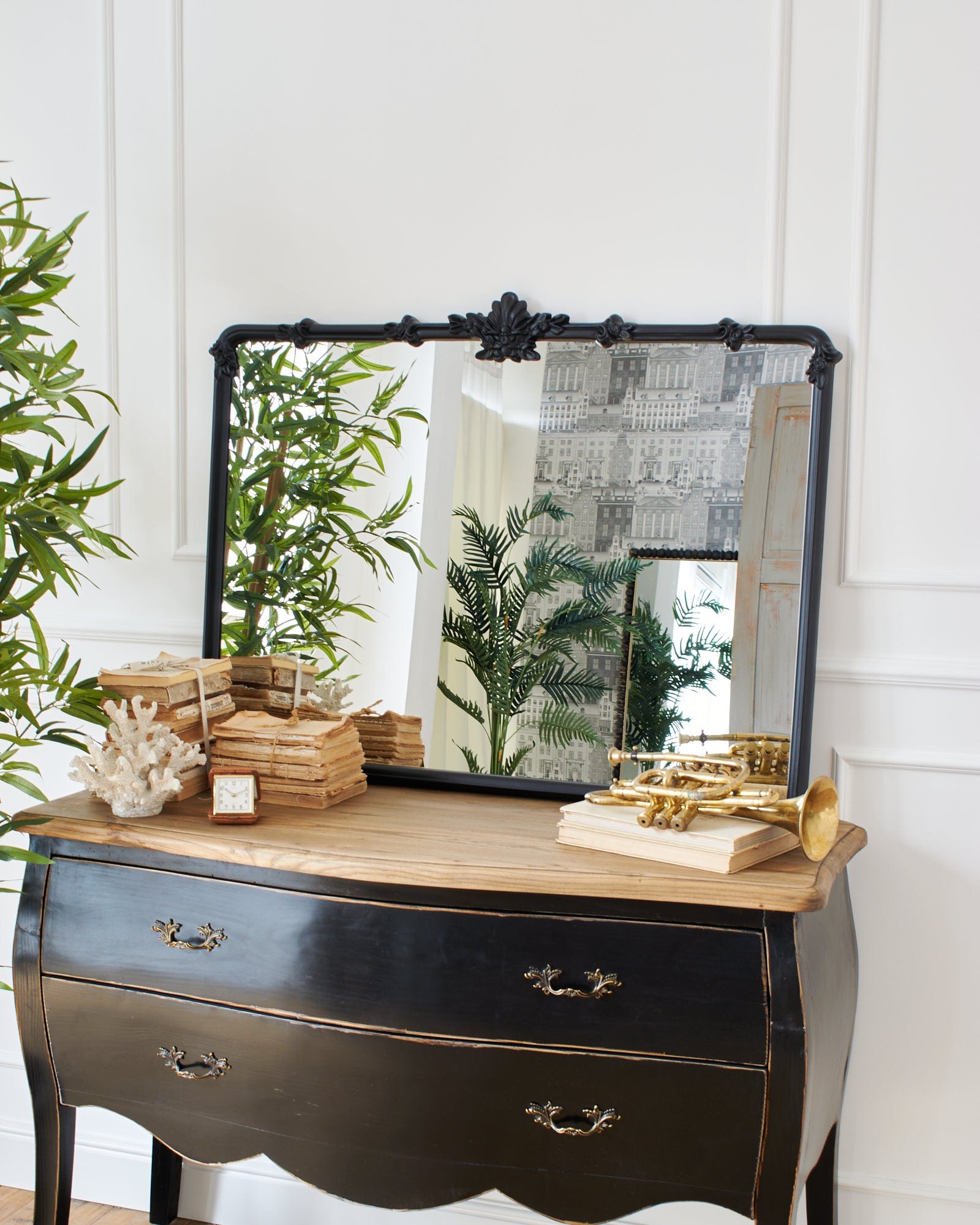 Specchiera da parete in resina Antique Black - OrchideaMilano1981