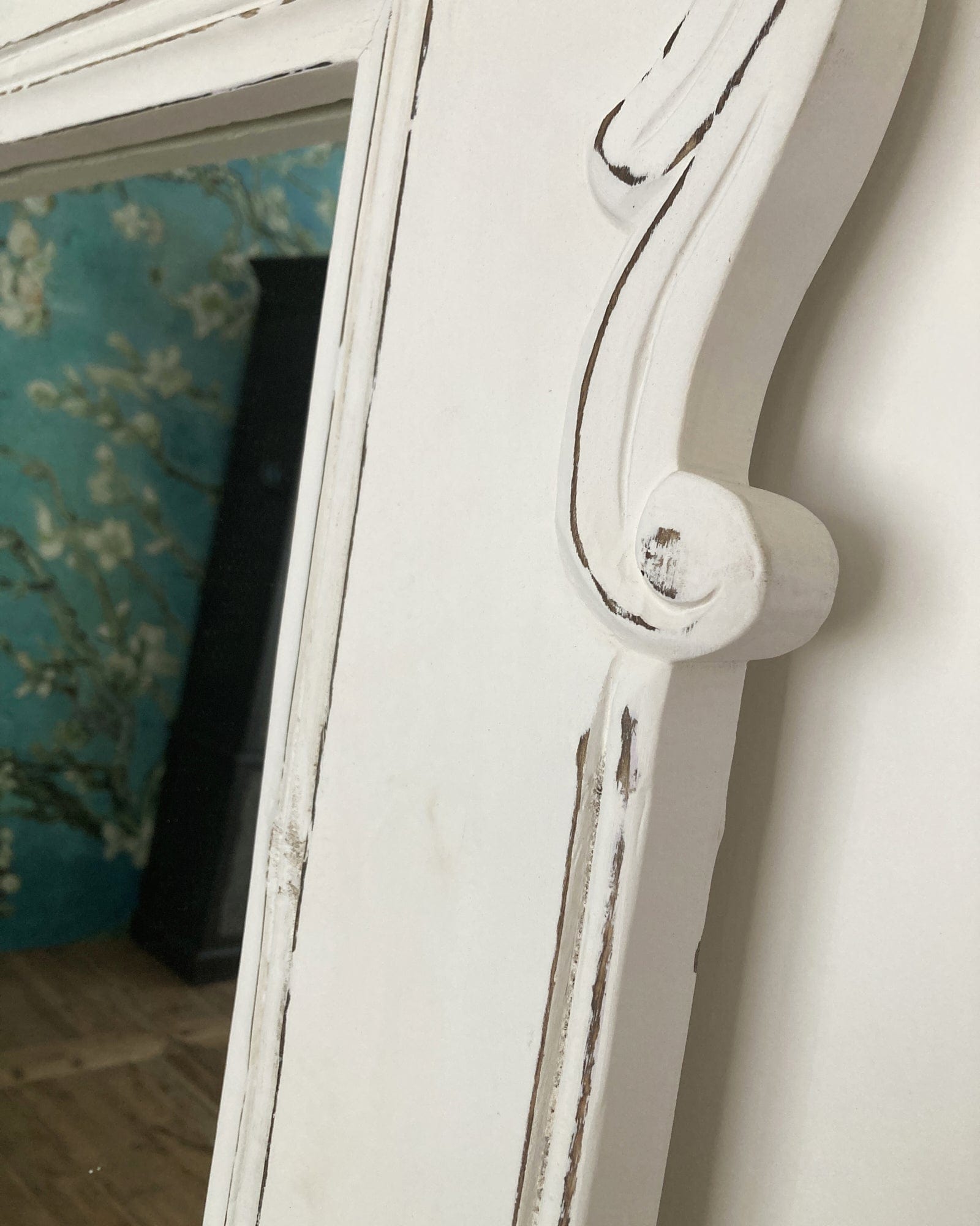 Specchiera a figura intera in legno Santorini - OrchideaMilano1981