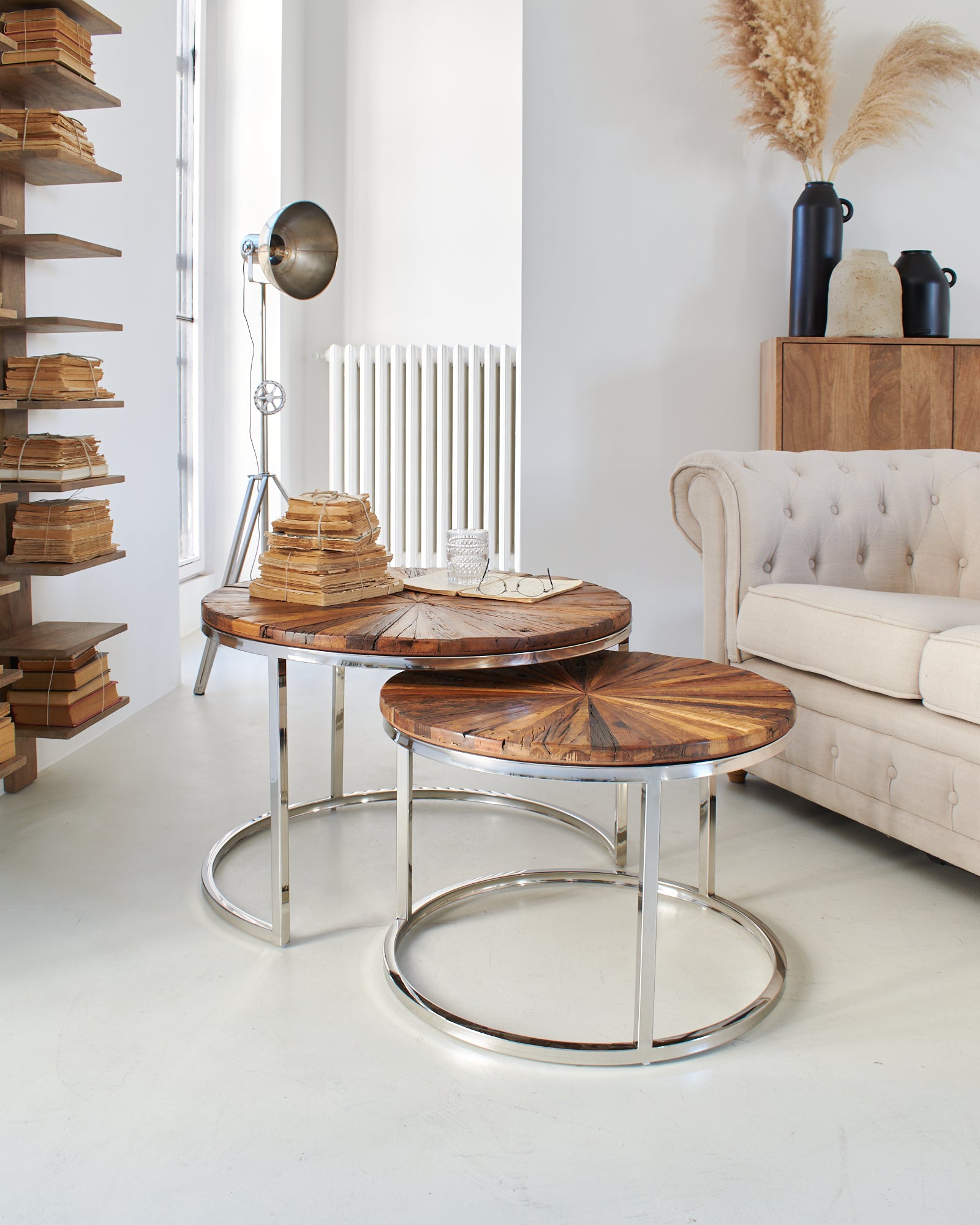 Tavolini da salotto rotondi moderni in acciaio e legno Boulder set
