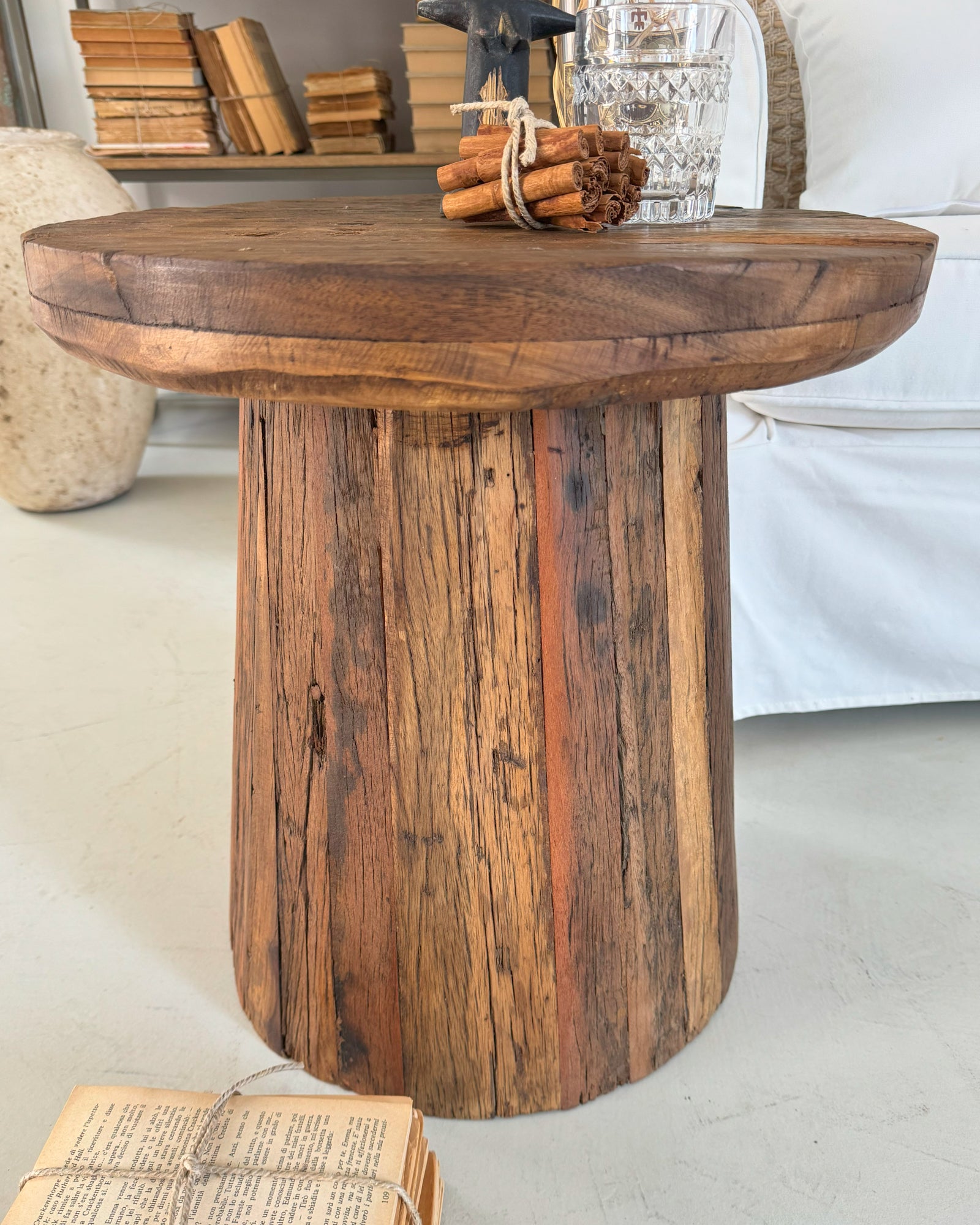 Tavolino rotondo moderno in legno Raw Small 46 cm - OrchideaMilano1981
