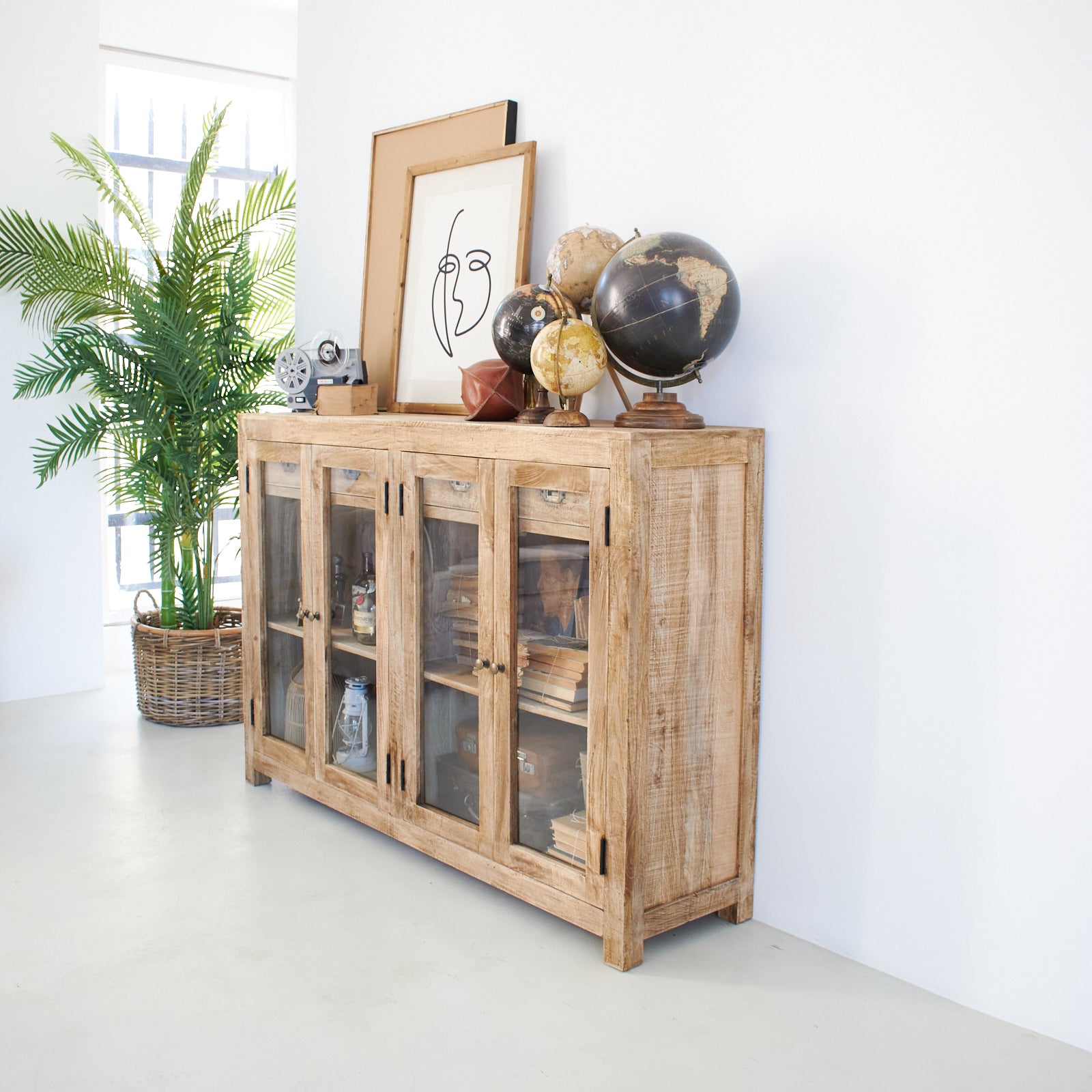 Credenza in legno massello e vetro East Colonial 160 cm - OrchideaMilano1981
