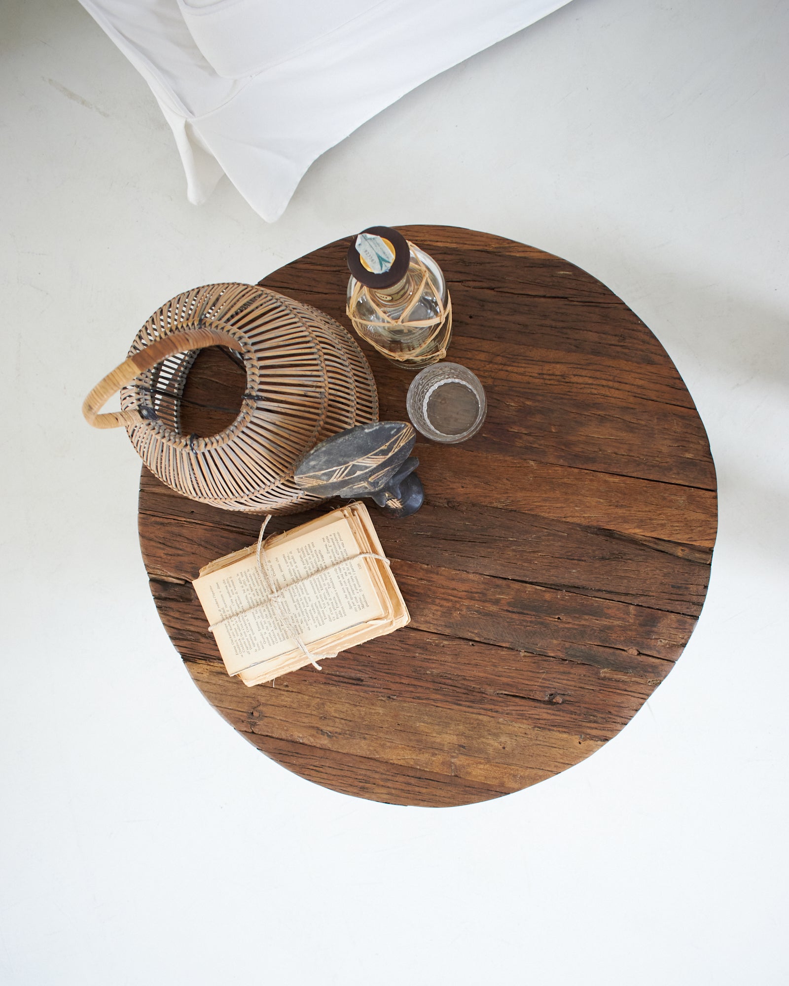 Tavolino rotondo moderno in legno Raw Medium 66 cm - OrchideaMilano1981