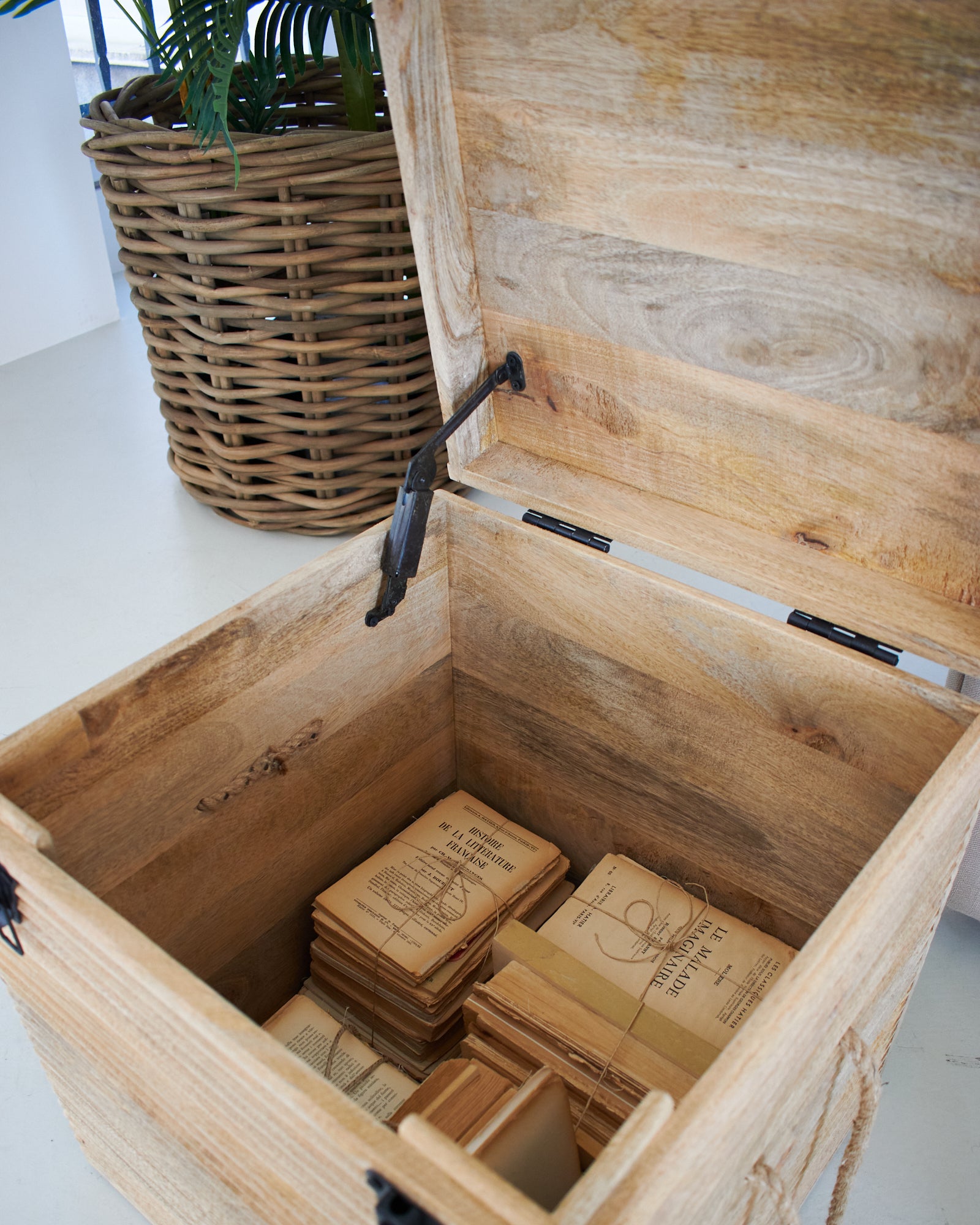 Baule a cubo in legno East Colonial 45 cm - OrchideaMilano1981