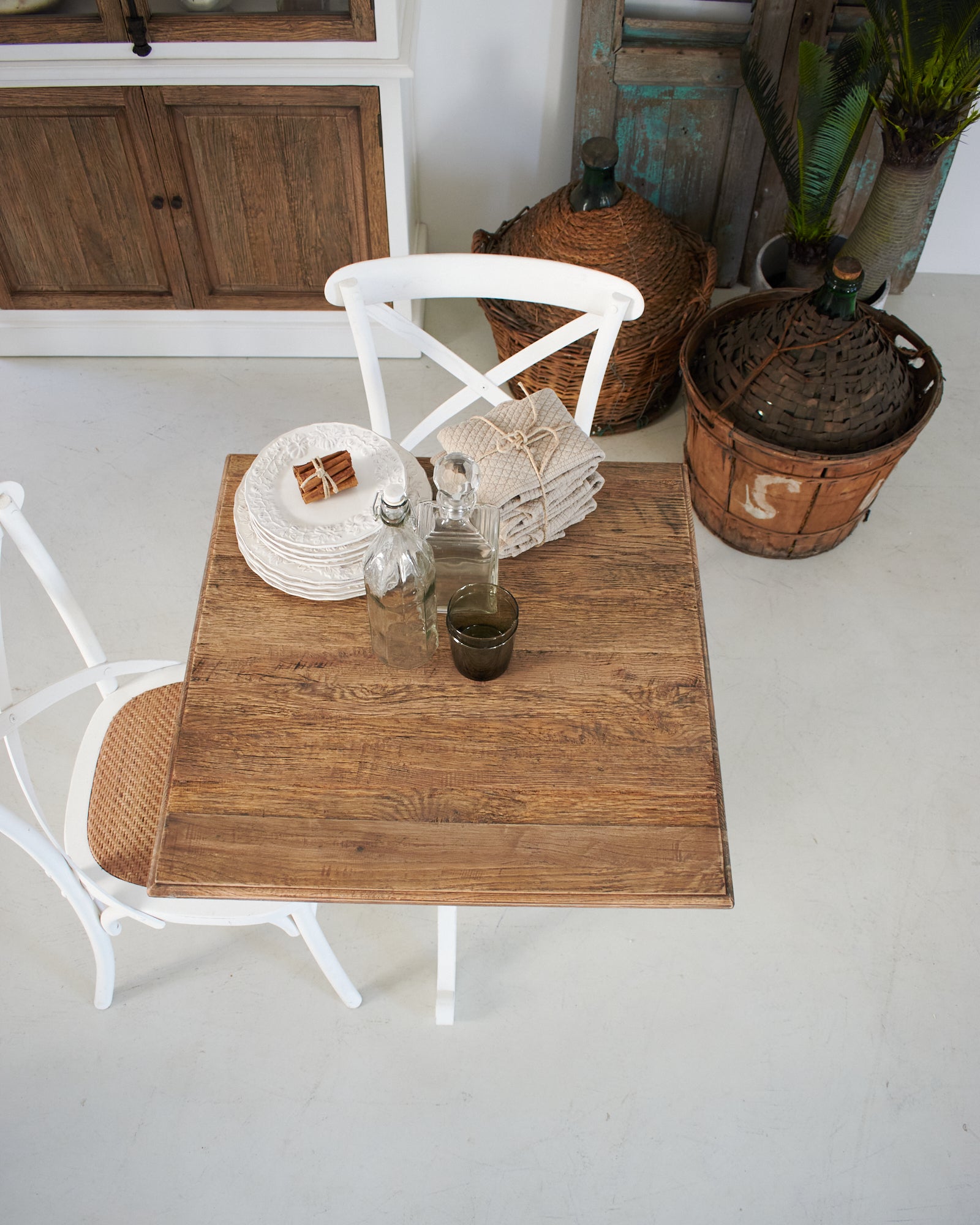 Tavolo quadrato in legno massello da bistrot Andalusia 70 cm - OrchideaMilano1981