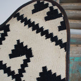 Poltrona in tessuto kilim e ferro Black & White con doppia copertura