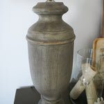Lampada da tavolo in legno massello Chenonceau - OrchideaMilano1981
