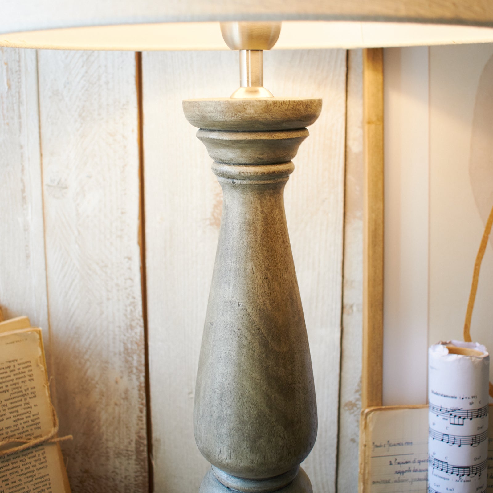 Lampada da tavolo in legno Blois - OrchideaMilano1981