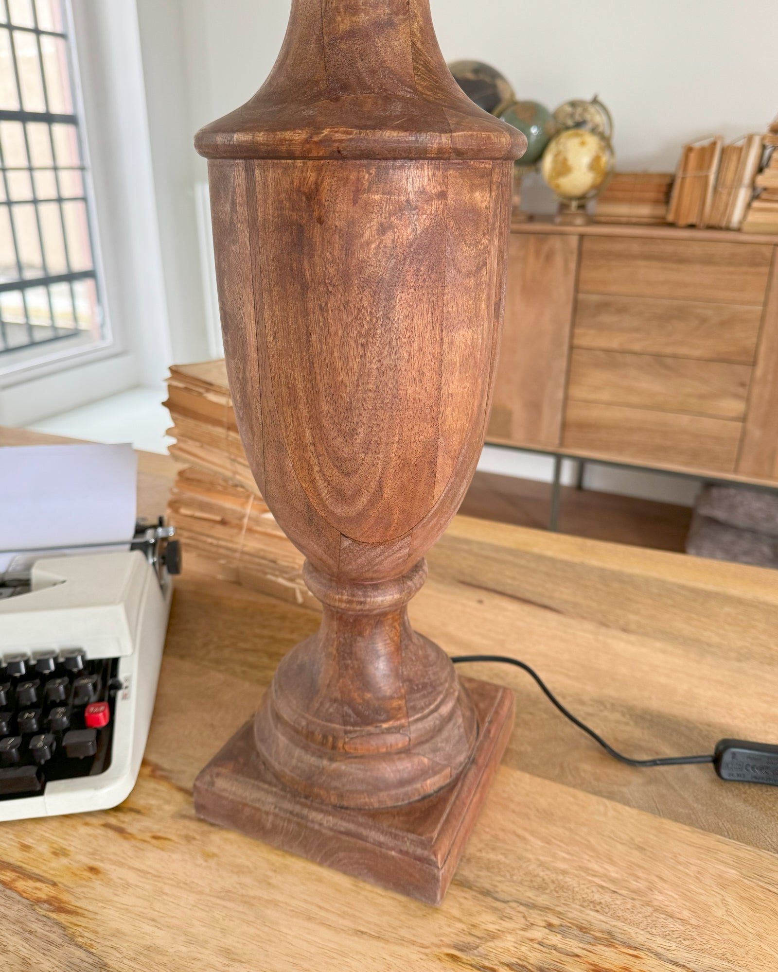 Lampada da tavolo in legno Cartagena - OrchideaMilano1981