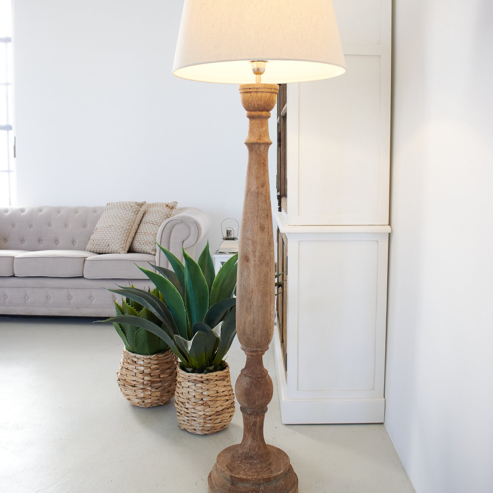 Lampada da terra in legno Toledo - OrchideaMilano1981