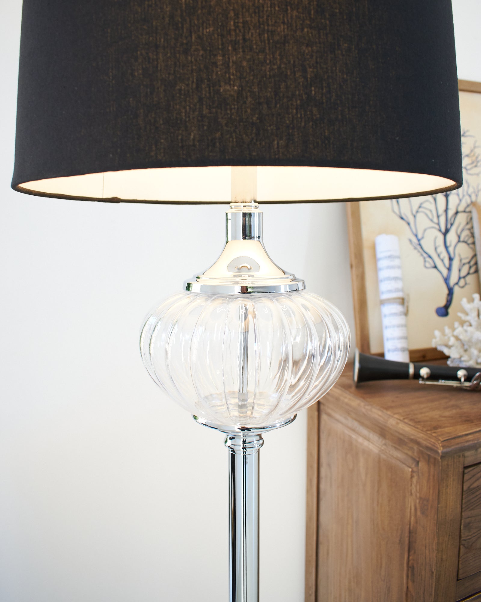 Lampada da terra in metallo e vetro Garnier - OrchideaMilano1981