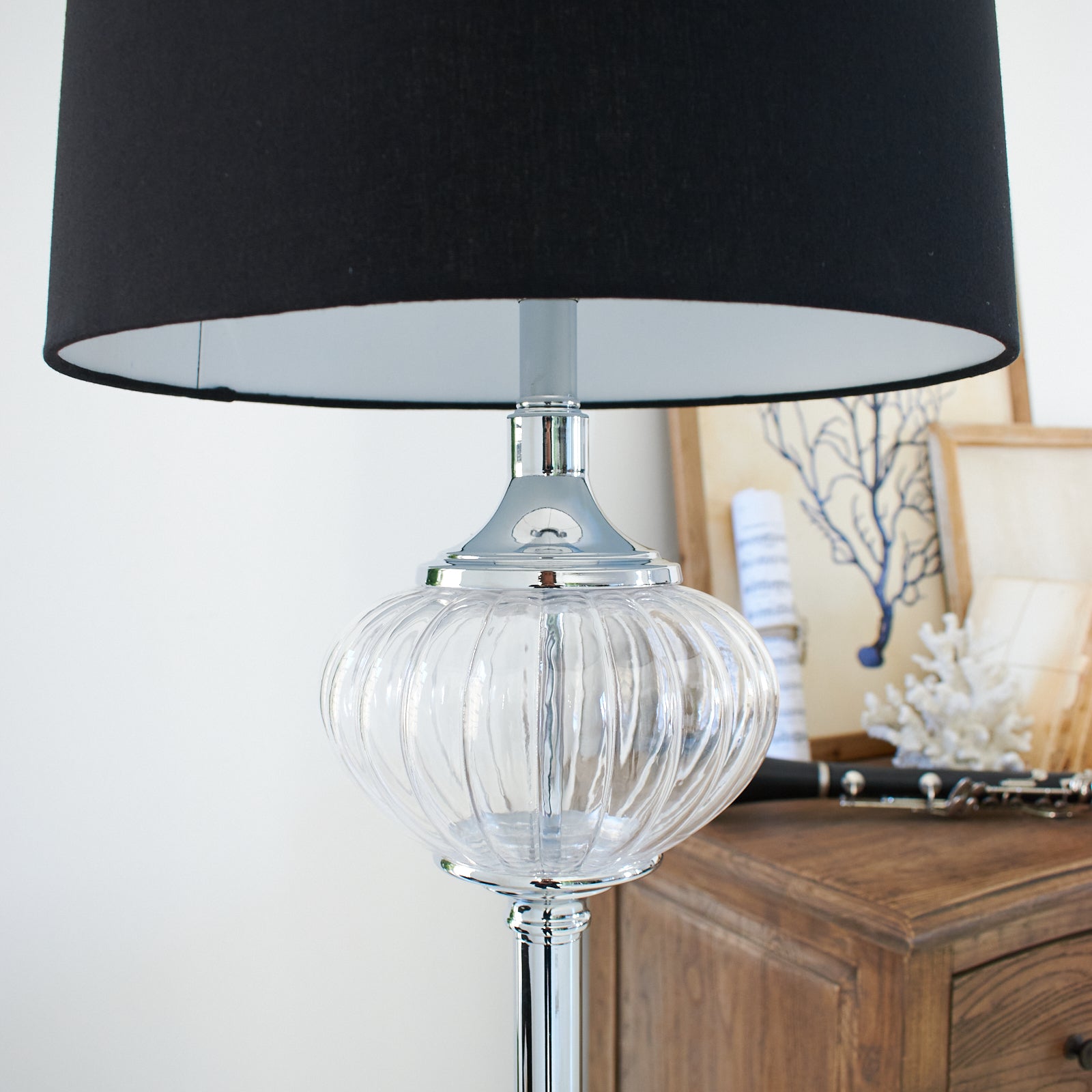 Lampada da terra in metallo e vetro Garnier - OrchideaMilano1981