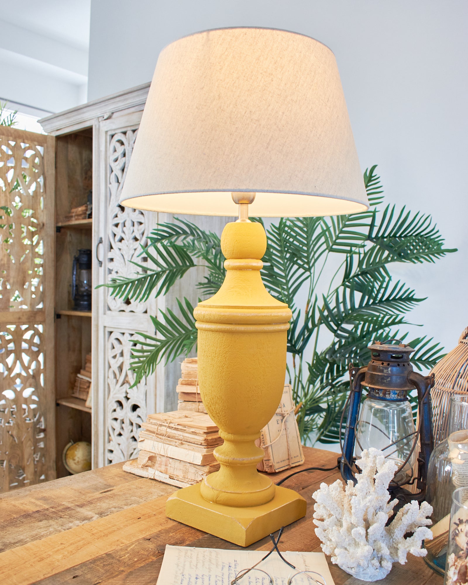 Lampada da tavolo in legno Desert - OrchideaMilano1981