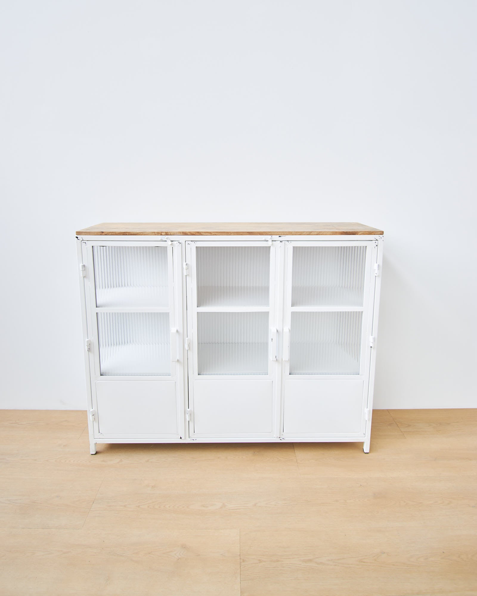 Credenza in ferro e vetro Antibes 121 cm - OrchideaMilano1981