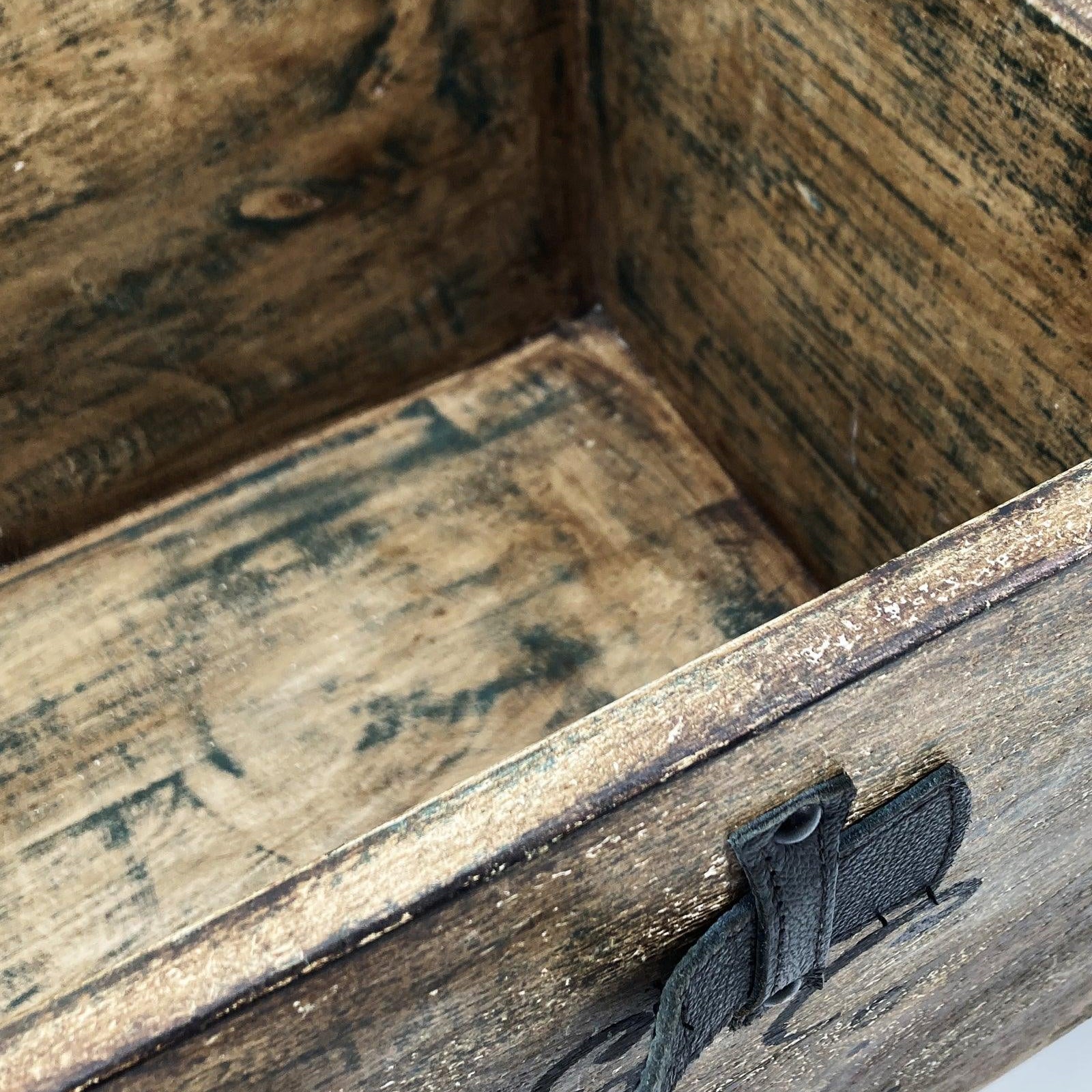 Cassetta in legno con manico in cuoio Vintage Storage - OrchideaMilano1981