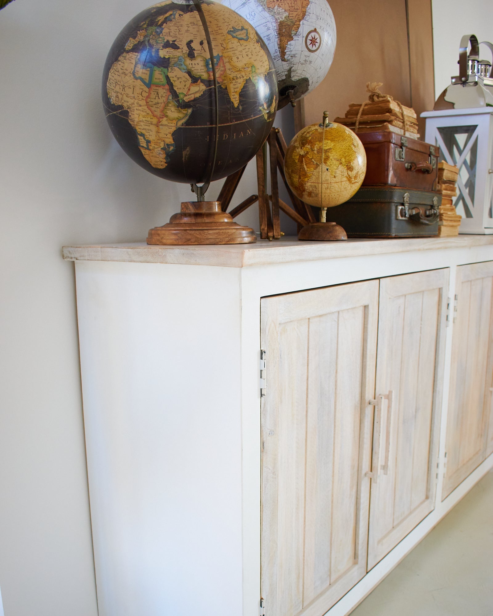 Credenza 4 ante in legno Antigua - OrchideaMilano1981