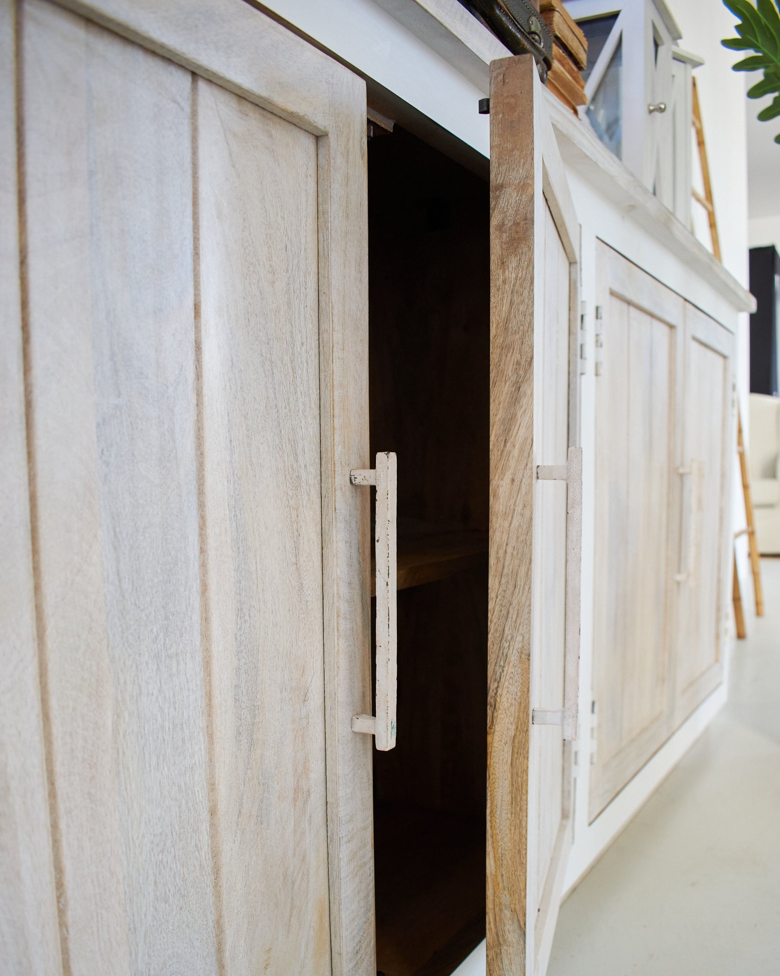 Credenza 4 ante in legno Antigua - OrchideaMilano1981