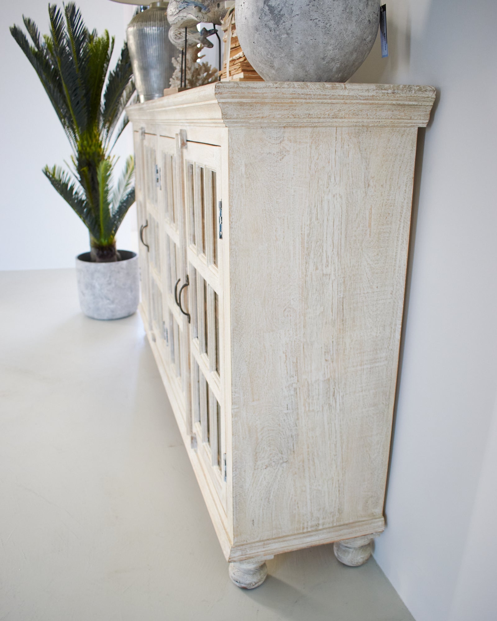 Credenza 4 ante in legno e vetro Jodhpur - OrchideaMilano1981