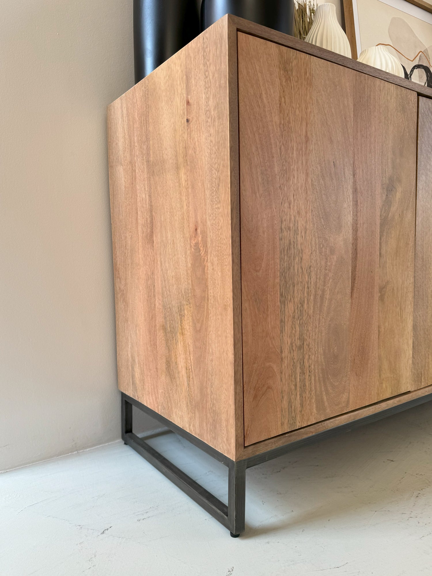 Credenza in legno e ferro Skyline Orchidea Milano 1981