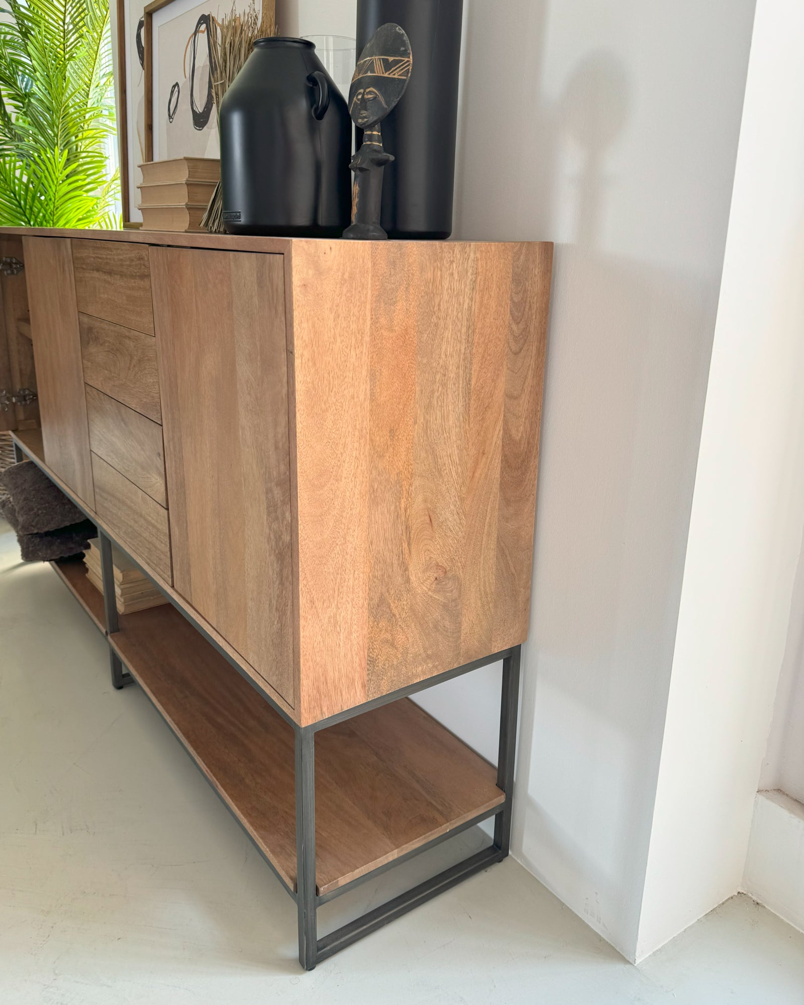 Credenza in legno e ferro Skyline Orchidea Milano 1981