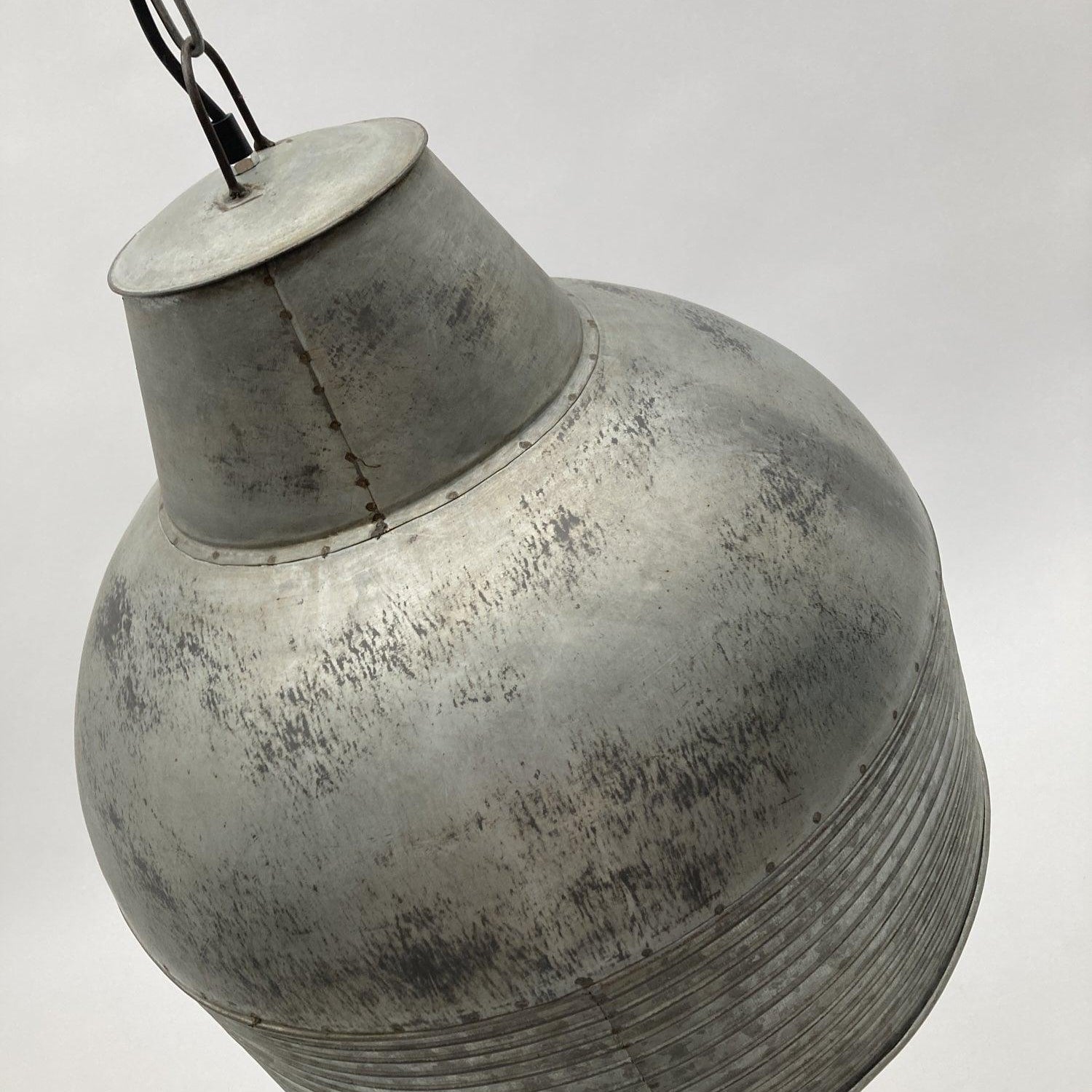 Lampadario in stile industriale in ferro Rabat - OrchideaMilano1981