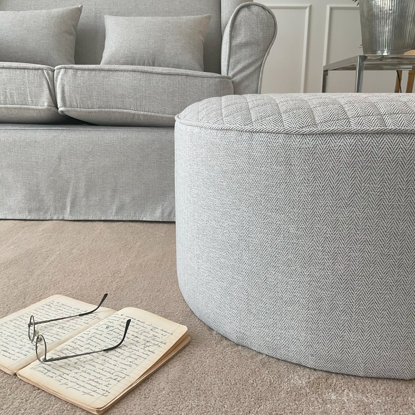 Pouf in tessuto capitonnè White and Beige - OrchideaMilano1981