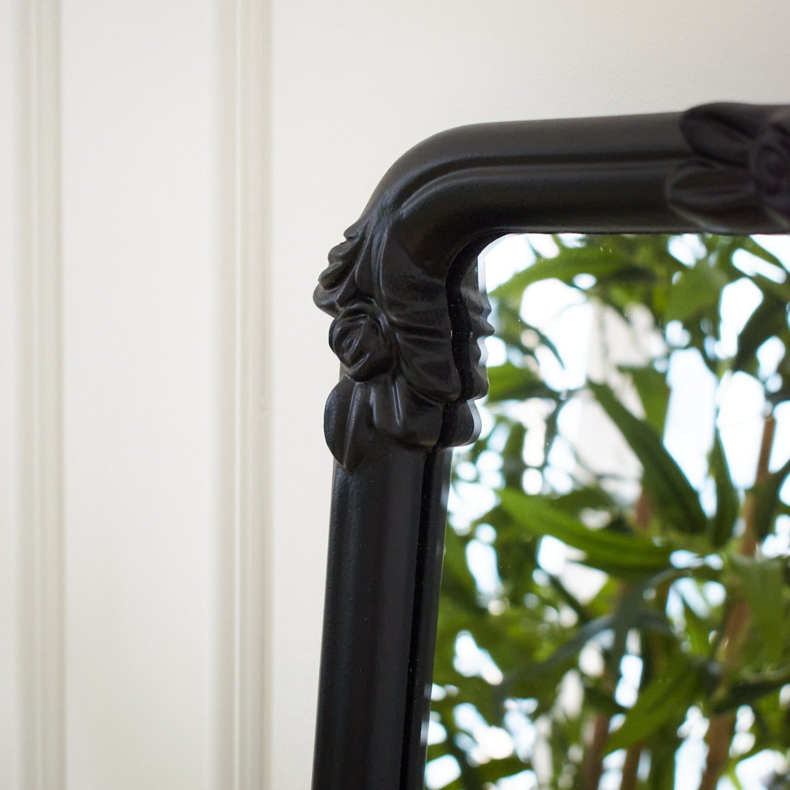 Specchiera da parete in resina Antique Black - OrchideaMilano1981