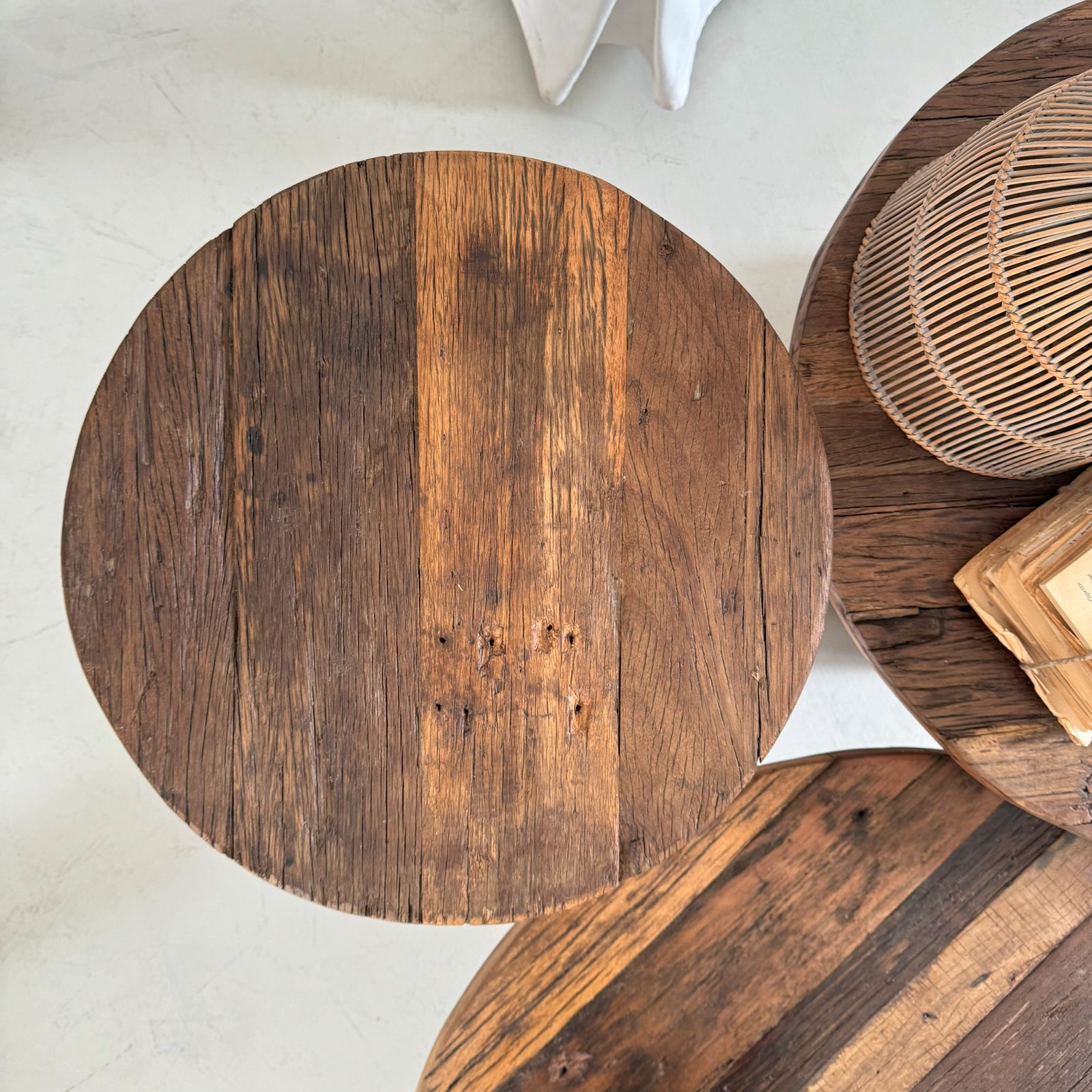 Tavolino rotondo moderno in legno Raw Small 46 cm - OrchideaMilano1981