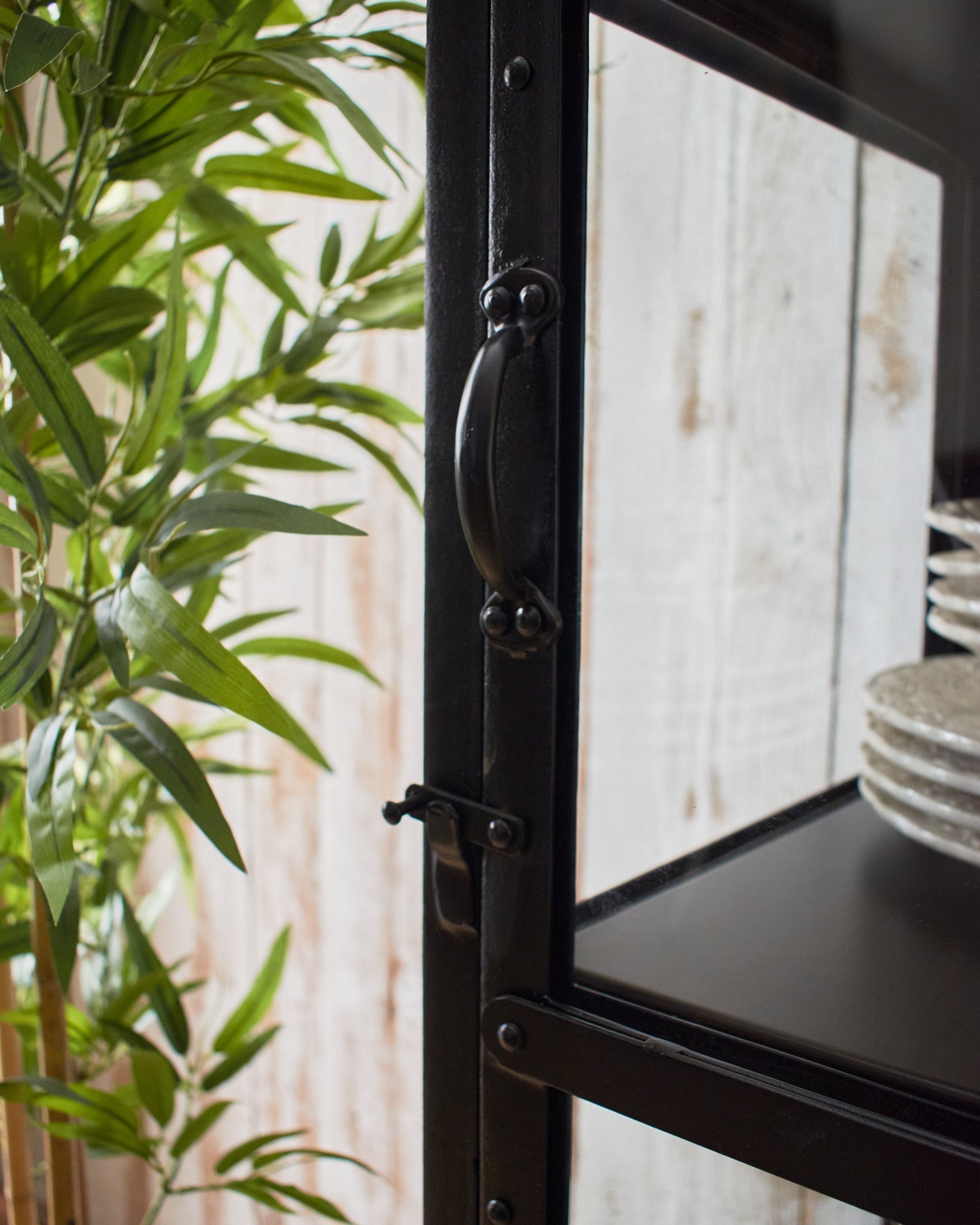 Vetrina industriale in ferro e vetro Antique Black - OrchideaMilano1981