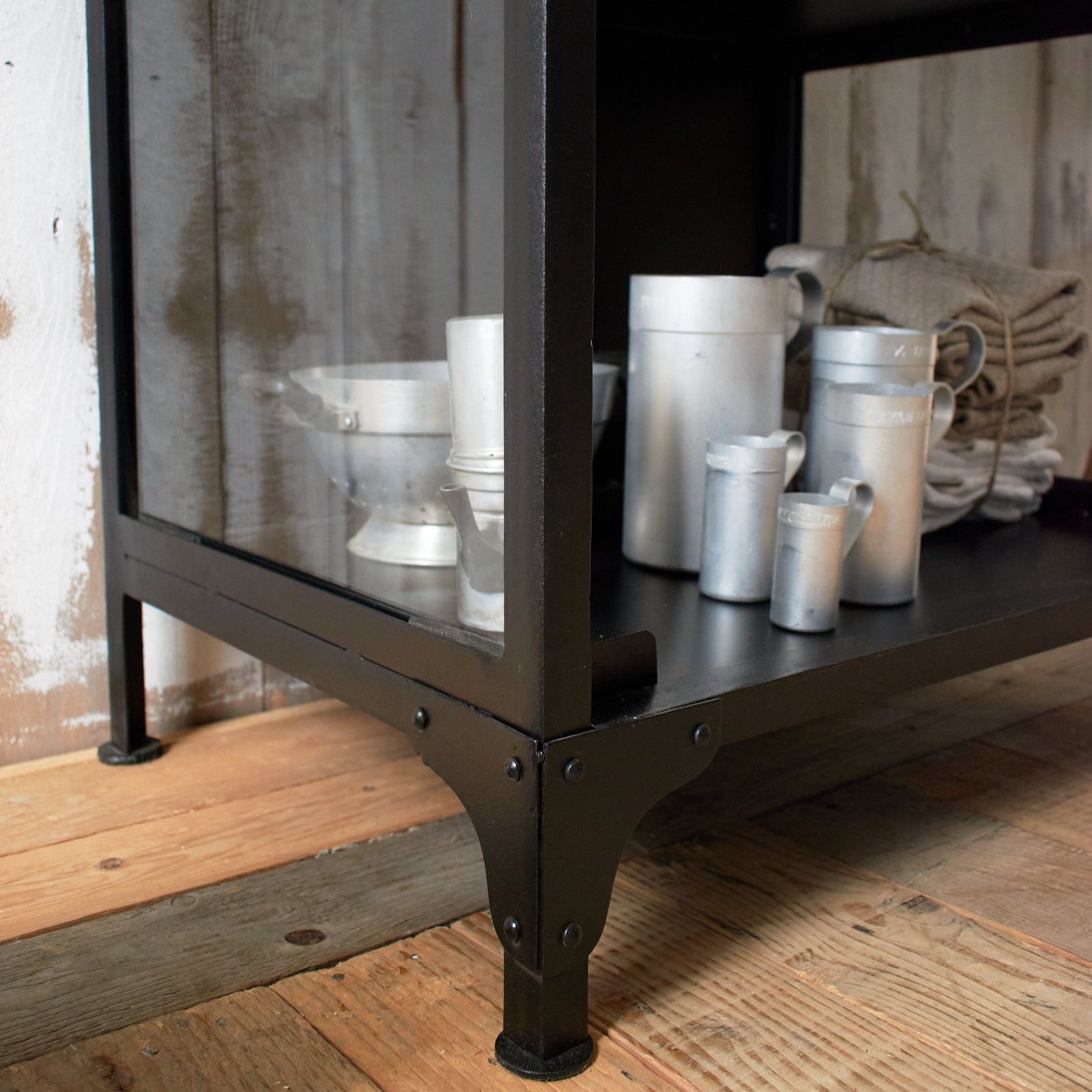 Vetrina industriale in ferro e vetro Antique Black - OrchideaMilano1981